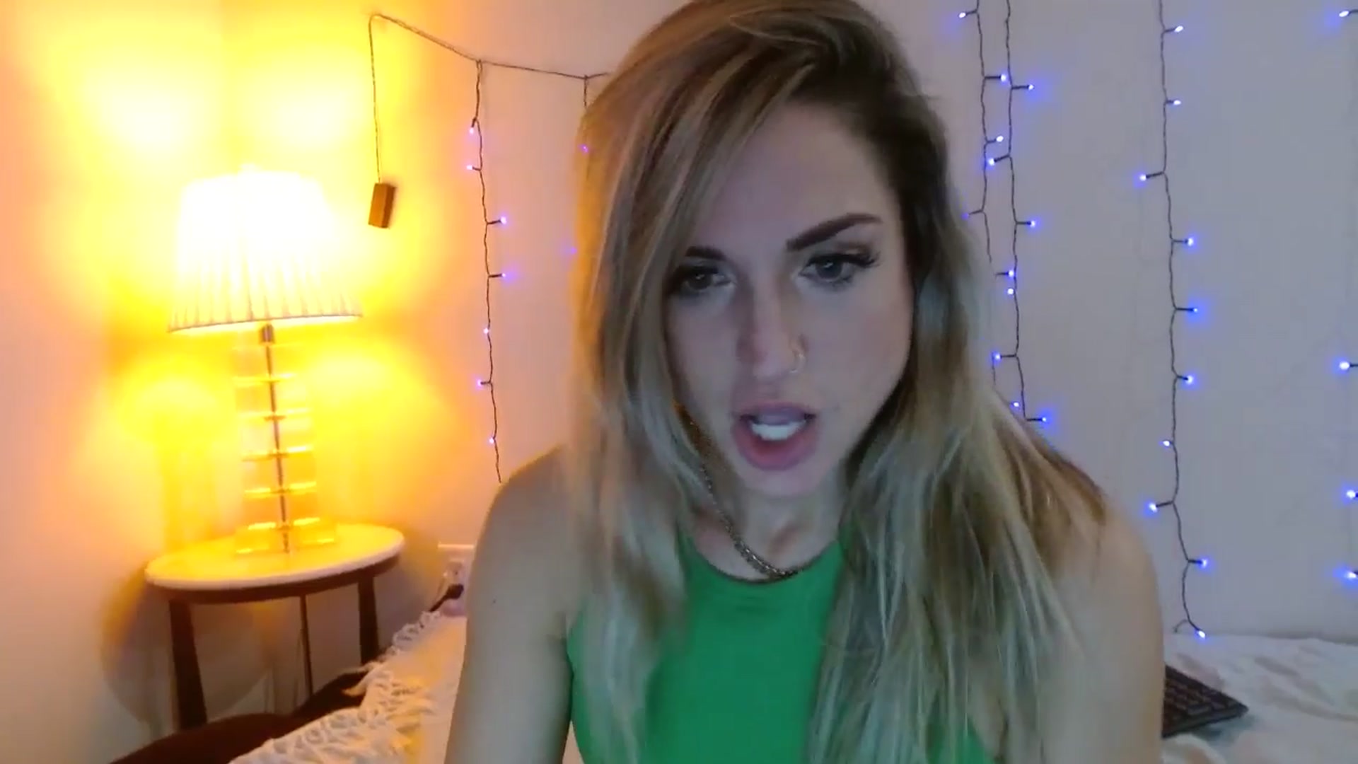Gallery image thumbnail from Kennyxo's myfreecams stream on, 10/21/2025, 01:03 image 11 of 20