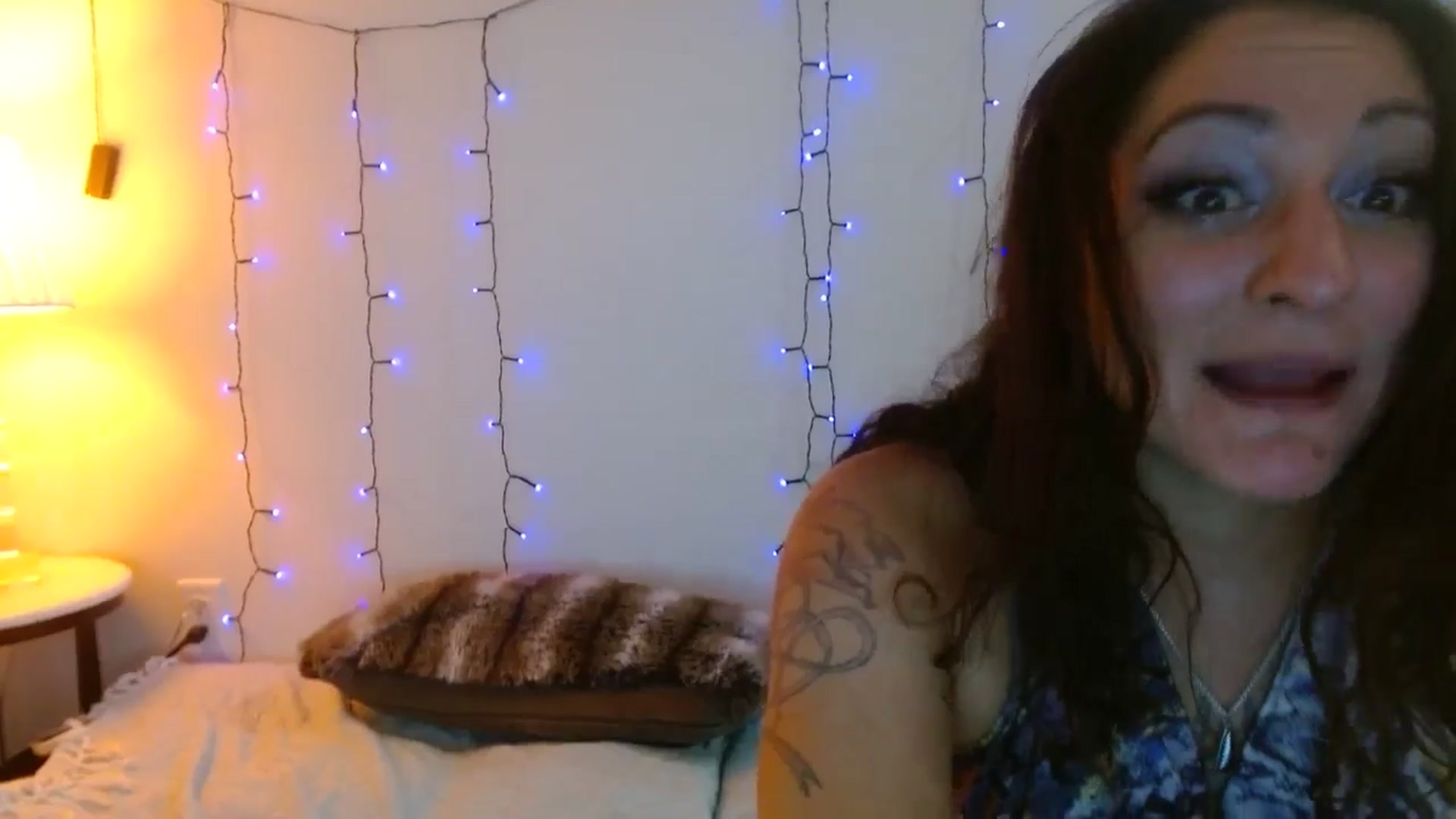 Gallery image thumbnail from Kennyxo's myfreecams stream on, 10/21/2025, 01:03 image 7 of 20