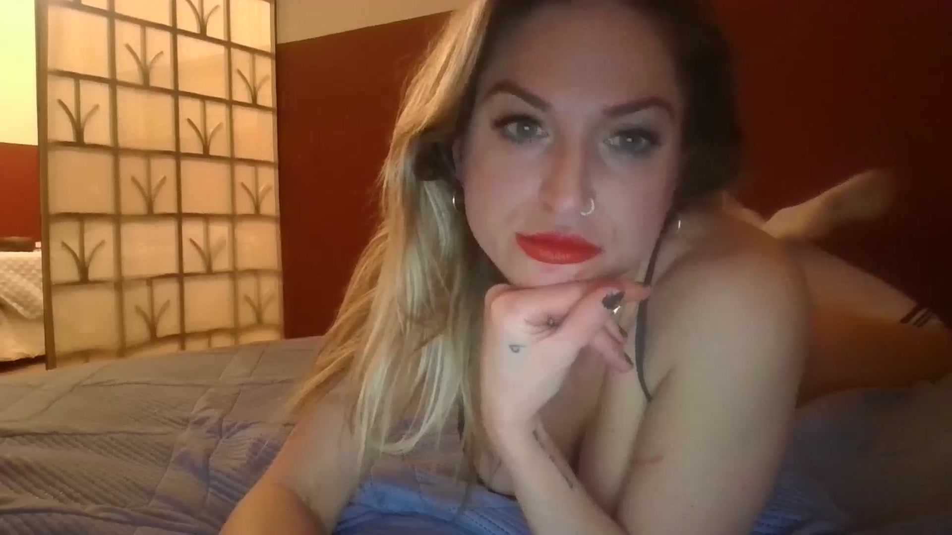 Gallery image thumbnail from Kennyxo's myfreecams stream on, 12/18/2025, 05:17 image 13 of 20