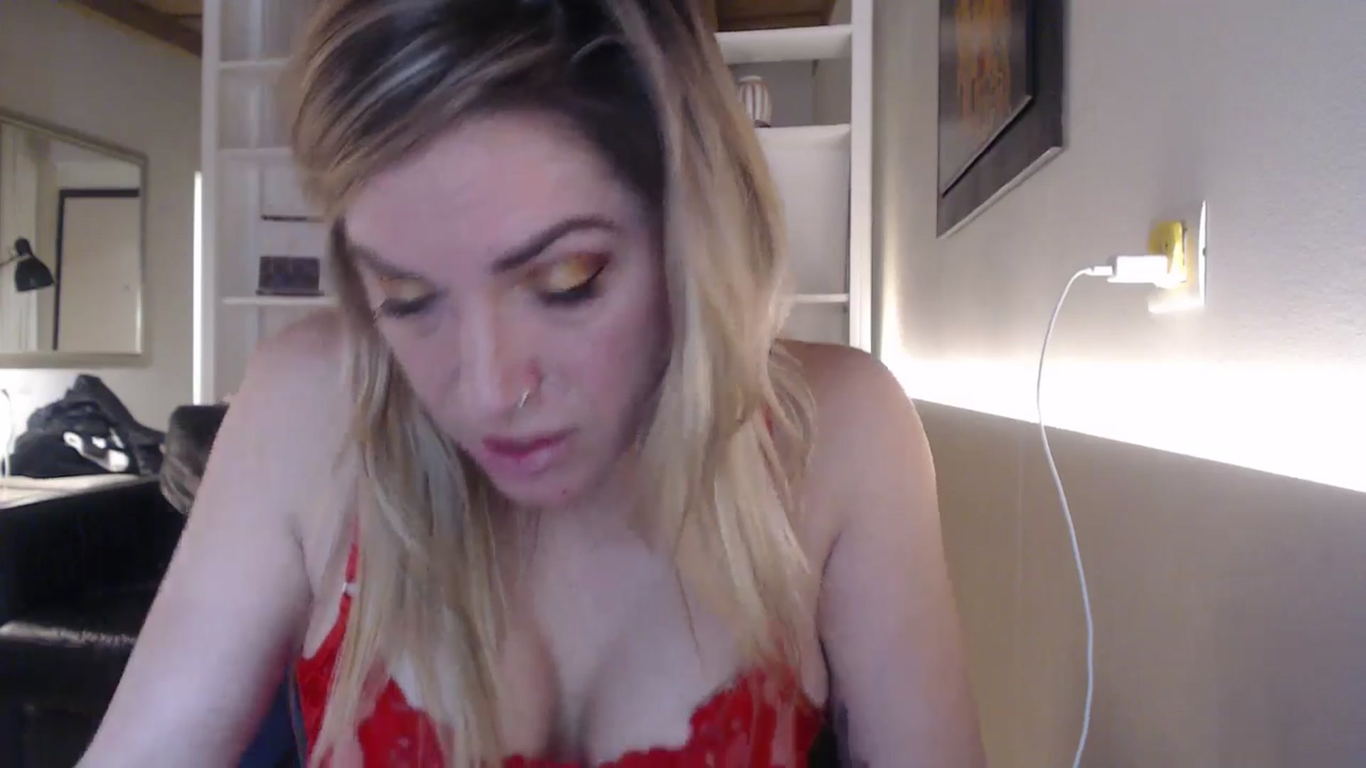 Gallery image thumbnail from Kennyxo's myfreecams stream on, 12/20/2025, 09:25 image 17 of 20