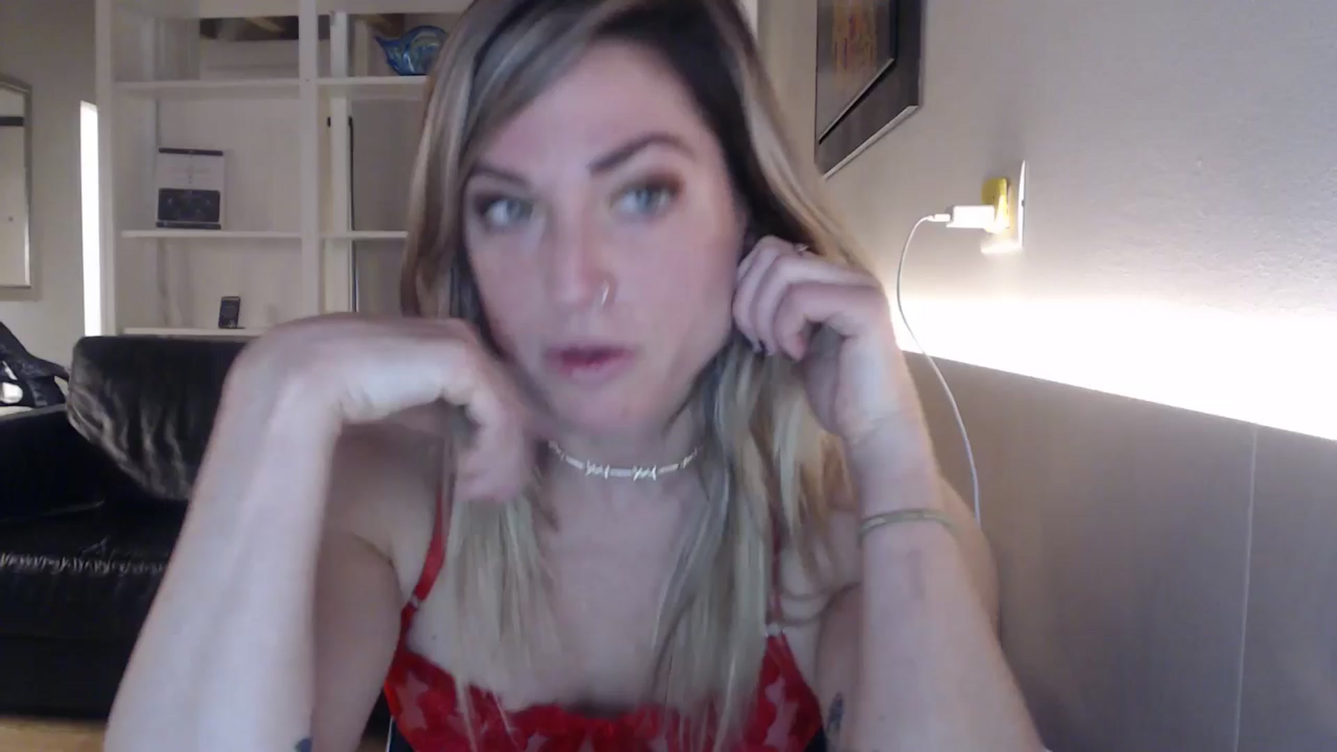 Gallery image thumbnail from Kennyxo's myfreecams stream on, 12/20/2025, 09:25 image 1 of 20