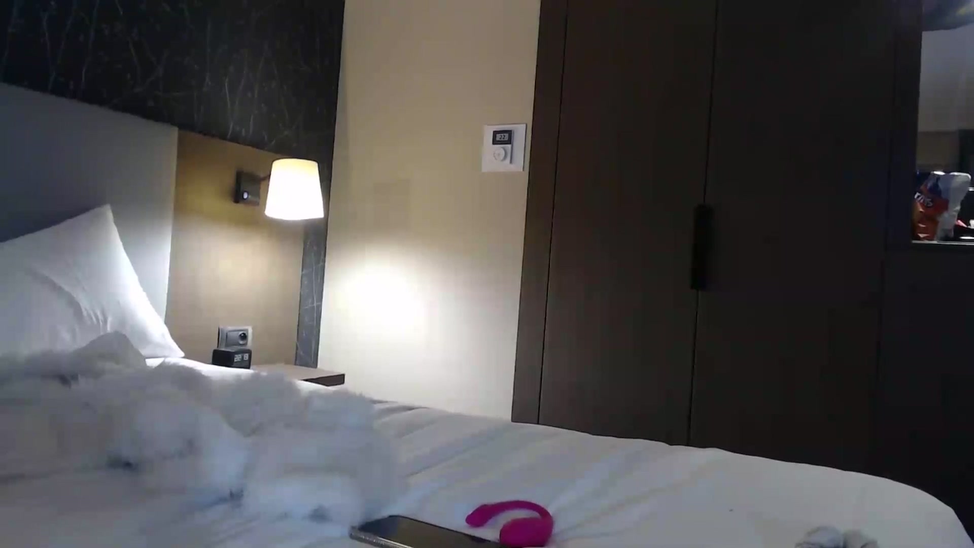 Gallery image thumbnail from Kennyxo's myfreecams stream on, 12/26/2025, 21:13 image 18 of 20