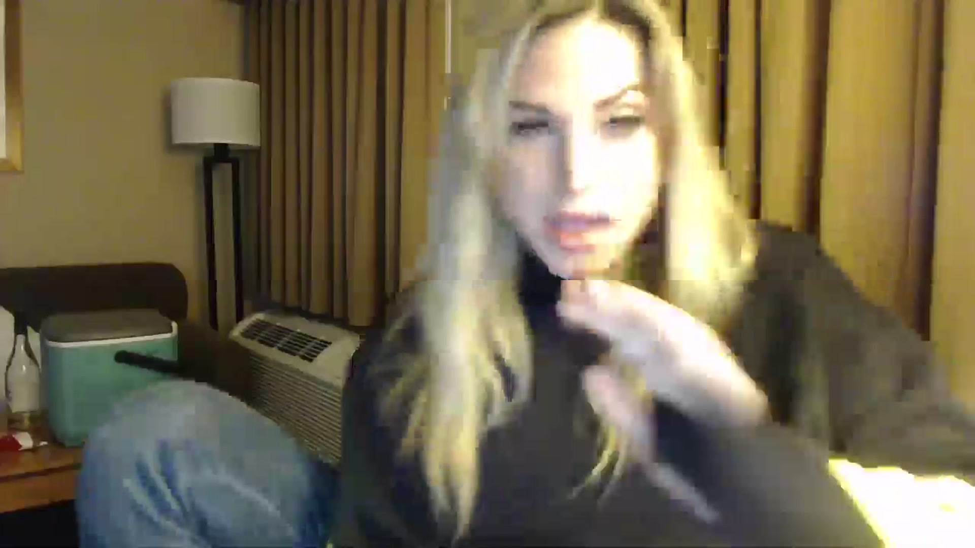 Gallery image thumbnail from Kennyxo's myfreecams stream on, 01/02/2026, 09:24 image 10 of 20