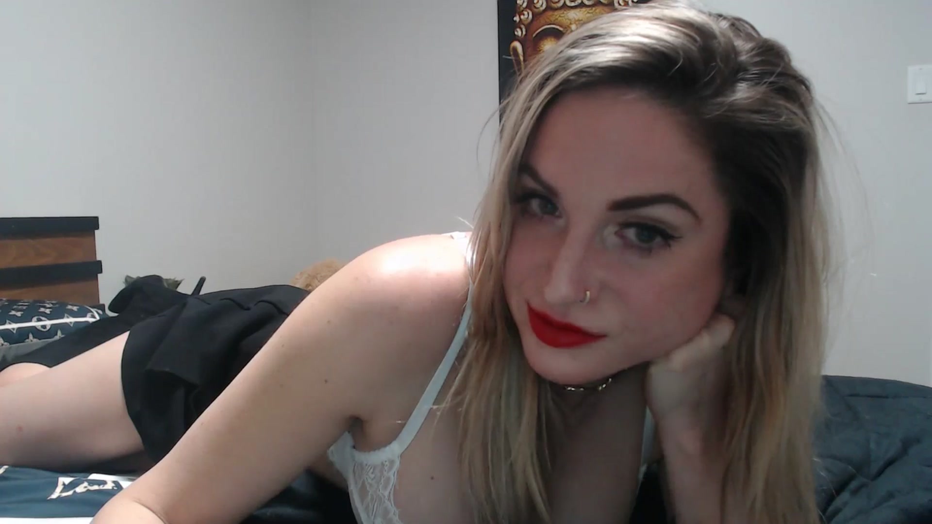 Gallery image thumbnail from Kennyxo's myfreecams stream on, 01/10/2026, 07:16 image 17 of 20