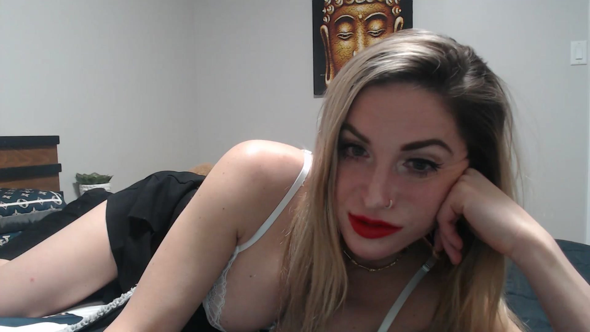 Gallery image thumbnail from Kennyxo's myfreecams stream on, 01/10/2026, 07:16 image 15 of 20
