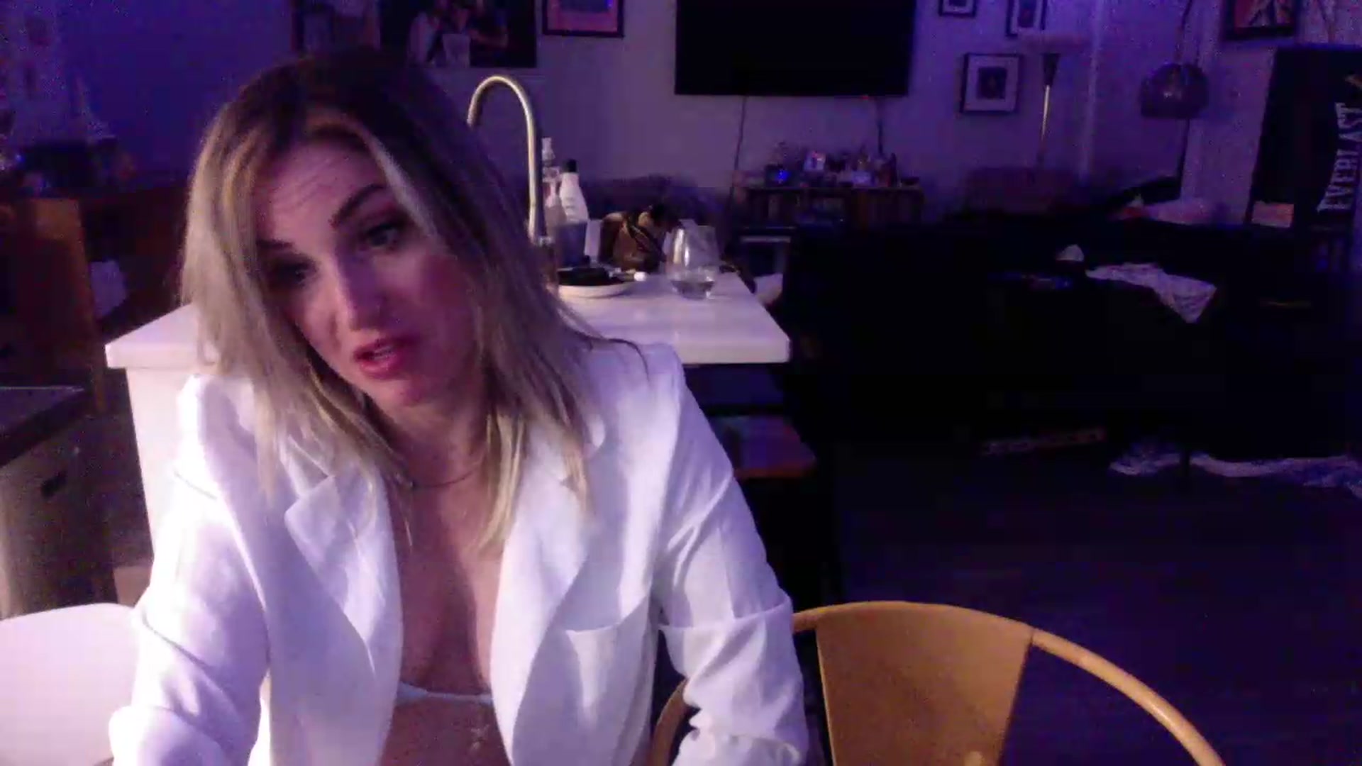 Gallery image thumbnail from Kennyxo's myfreecams stream on, 07/11/2026, 10:39 image 6 of 20