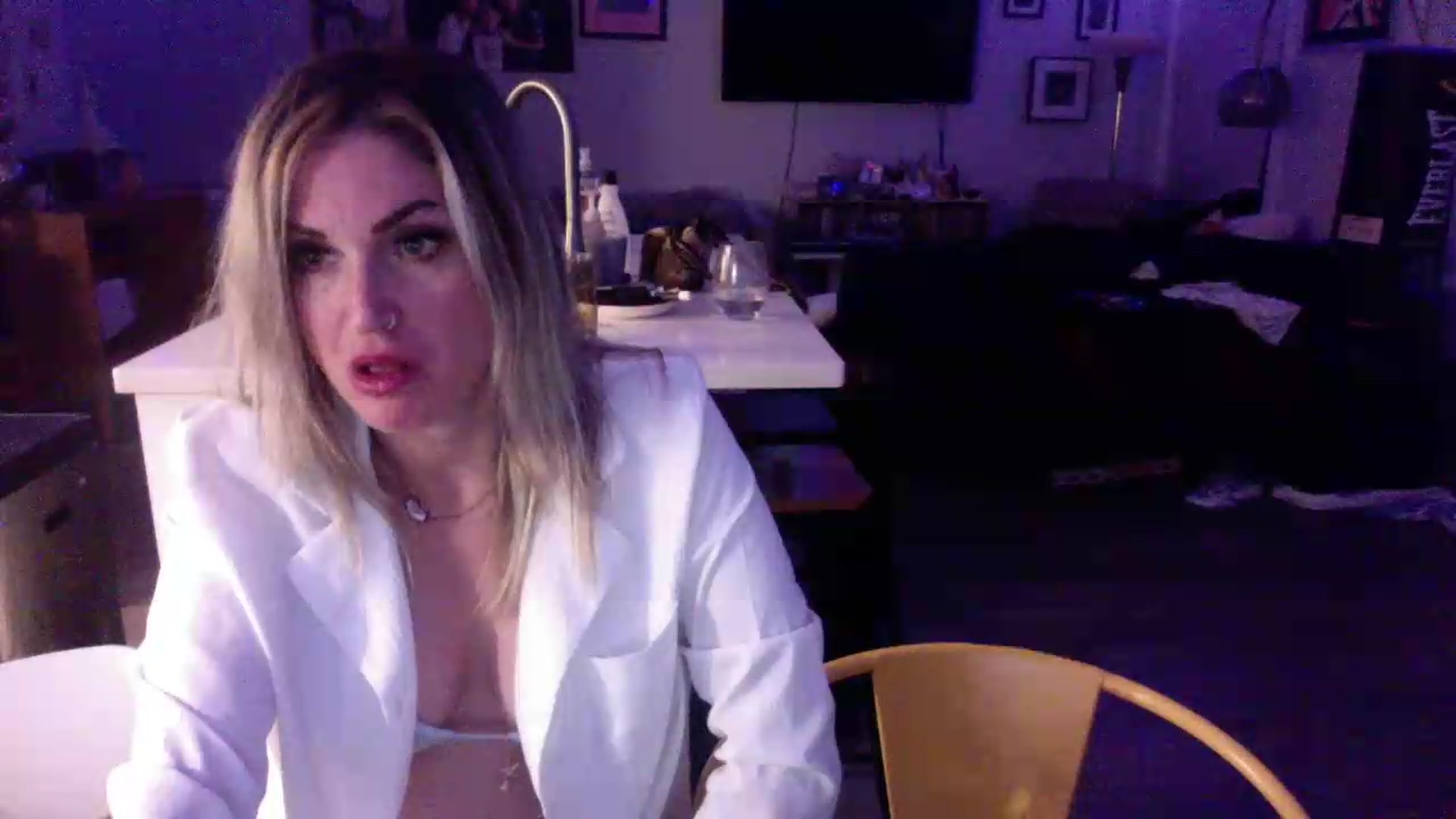 Gallery image thumbnail from Kennyxo's myfreecams stream on, 07/11/2026, 10:39 image 7 of 20
