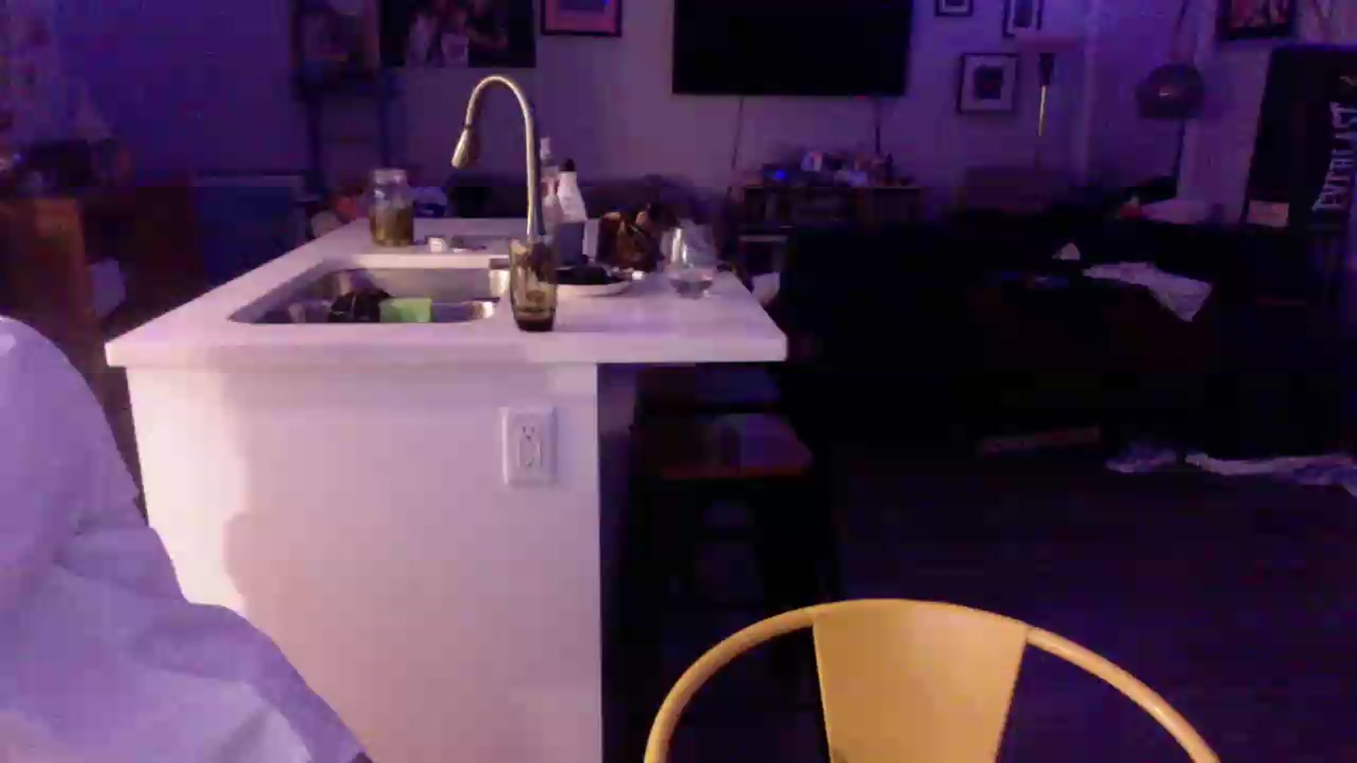 Gallery image thumbnail from Kennyxo's myfreecams stream on, 07/11/2026, 10:39 image 8 of 20