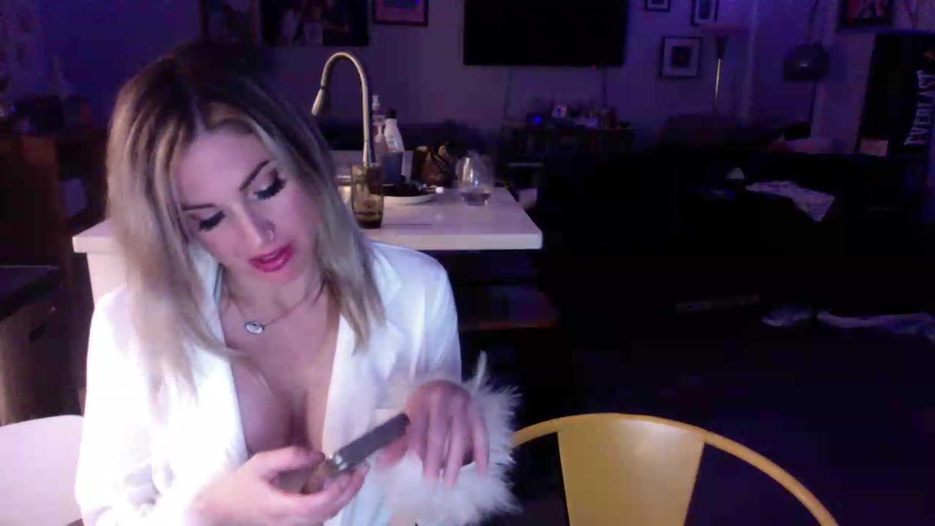 Gallery image thumbnail from Kennyxo's myfreecams stream on, 07/11/2026, 10:39 image 2 of 20