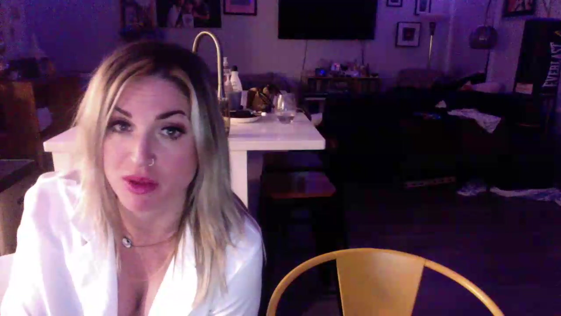 Gallery image thumbnail from Kennyxo's myfreecams stream on, 07/11/2026, 10:39 image 5 of 20