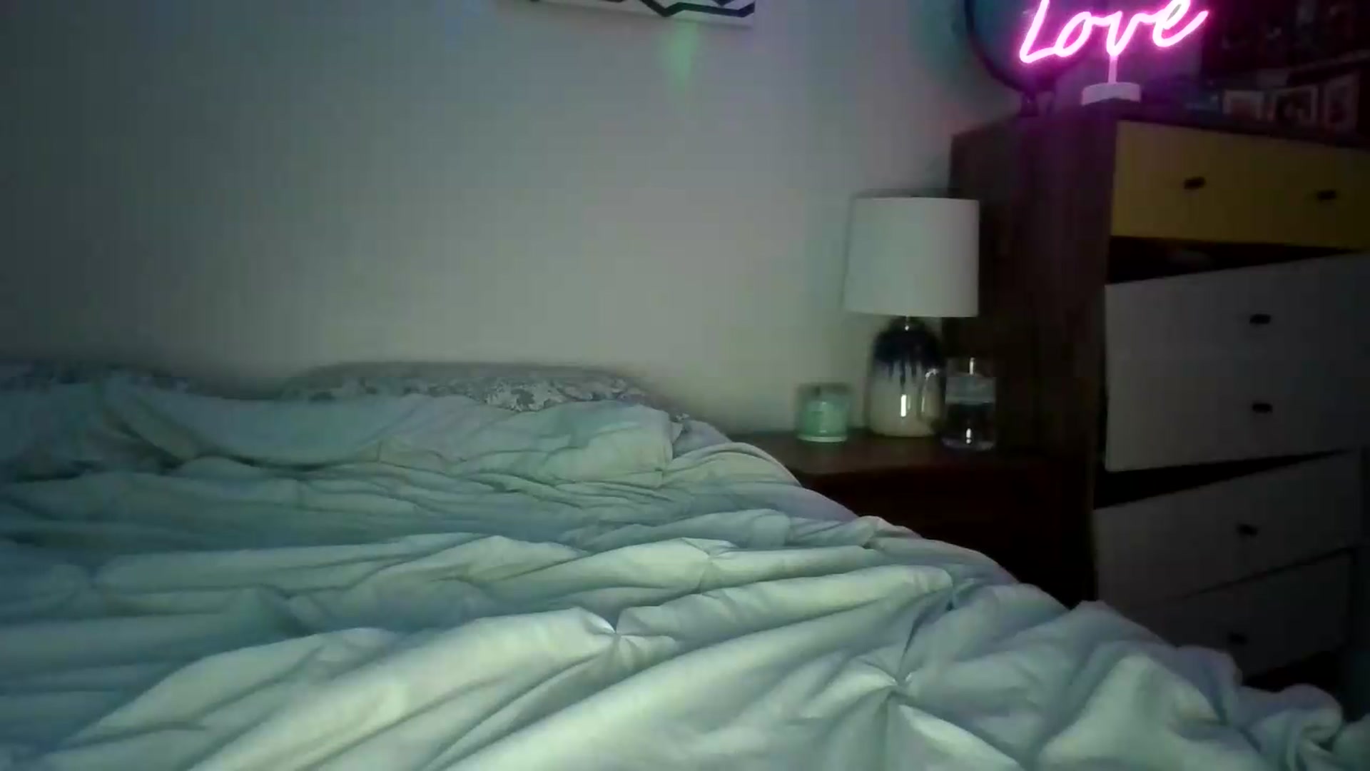 Gallery image thumbnail from Kennyxo's myfreecams stream on, 08/04/2026, 07:37 image 16 of 20
