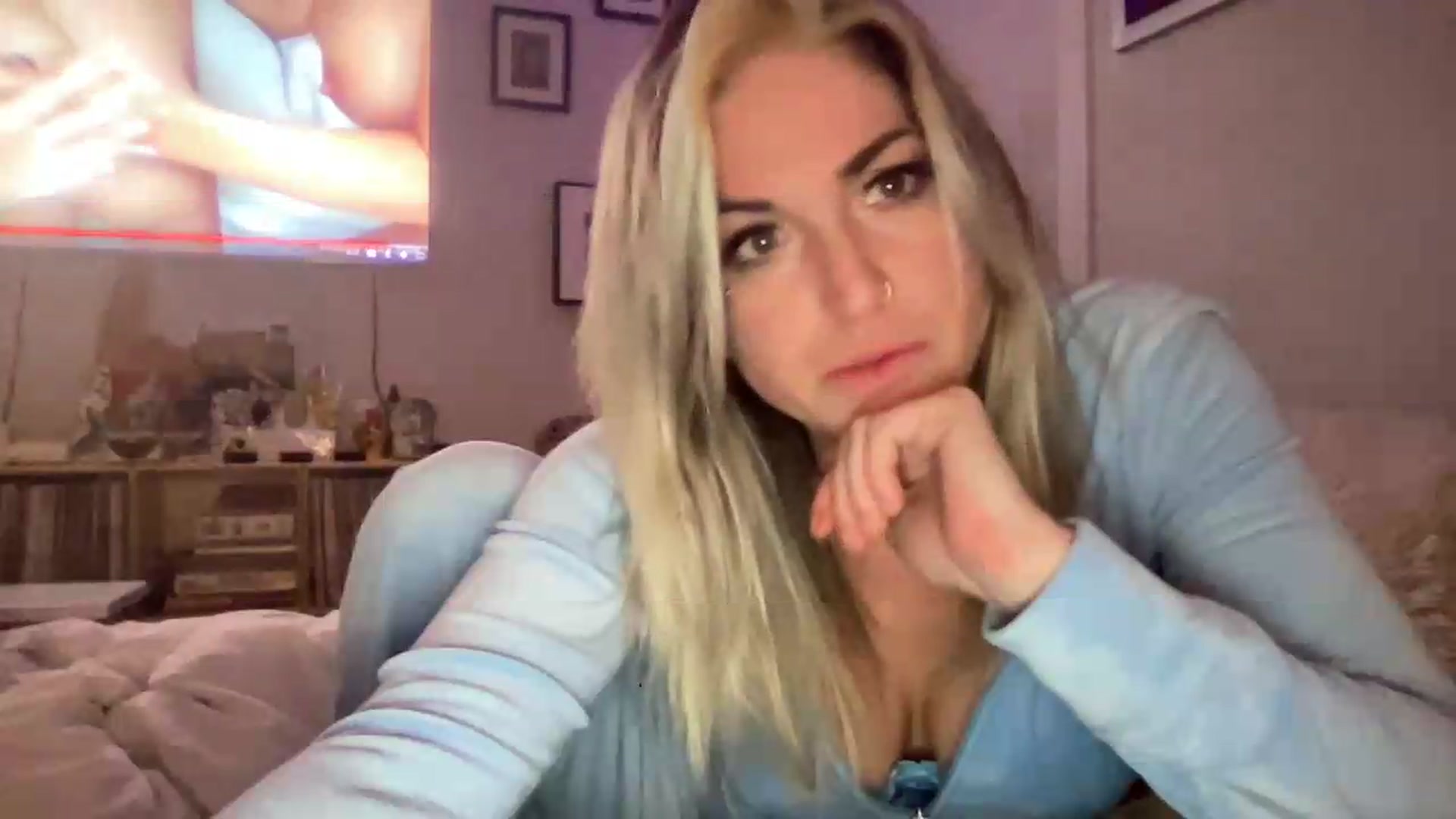 Gallery image thumbnail from Kennyxo's myfreecams stream on, 08/06/2026, 08:14 image 5 of 20