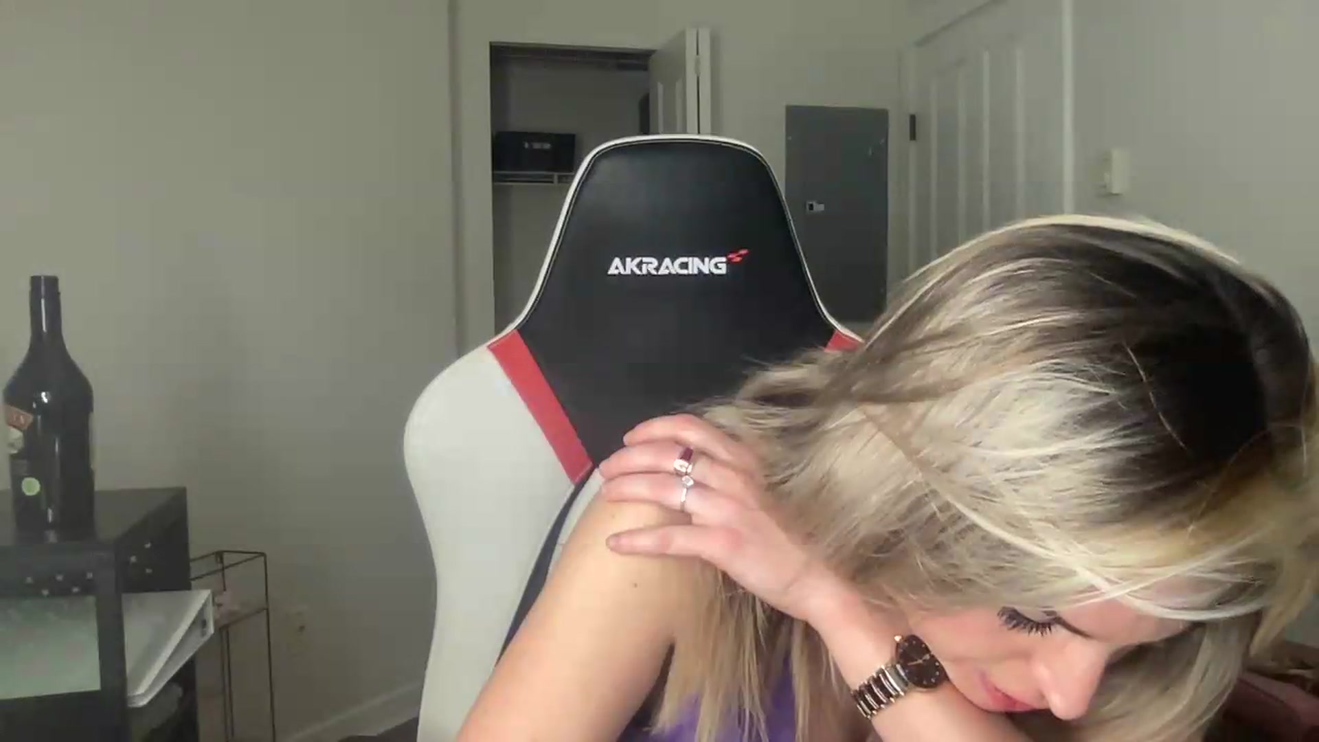 Gallery image thumbnail from Kennyxo's myfreecams stream on, 08/12/2026, 07:34 image 16 of 20