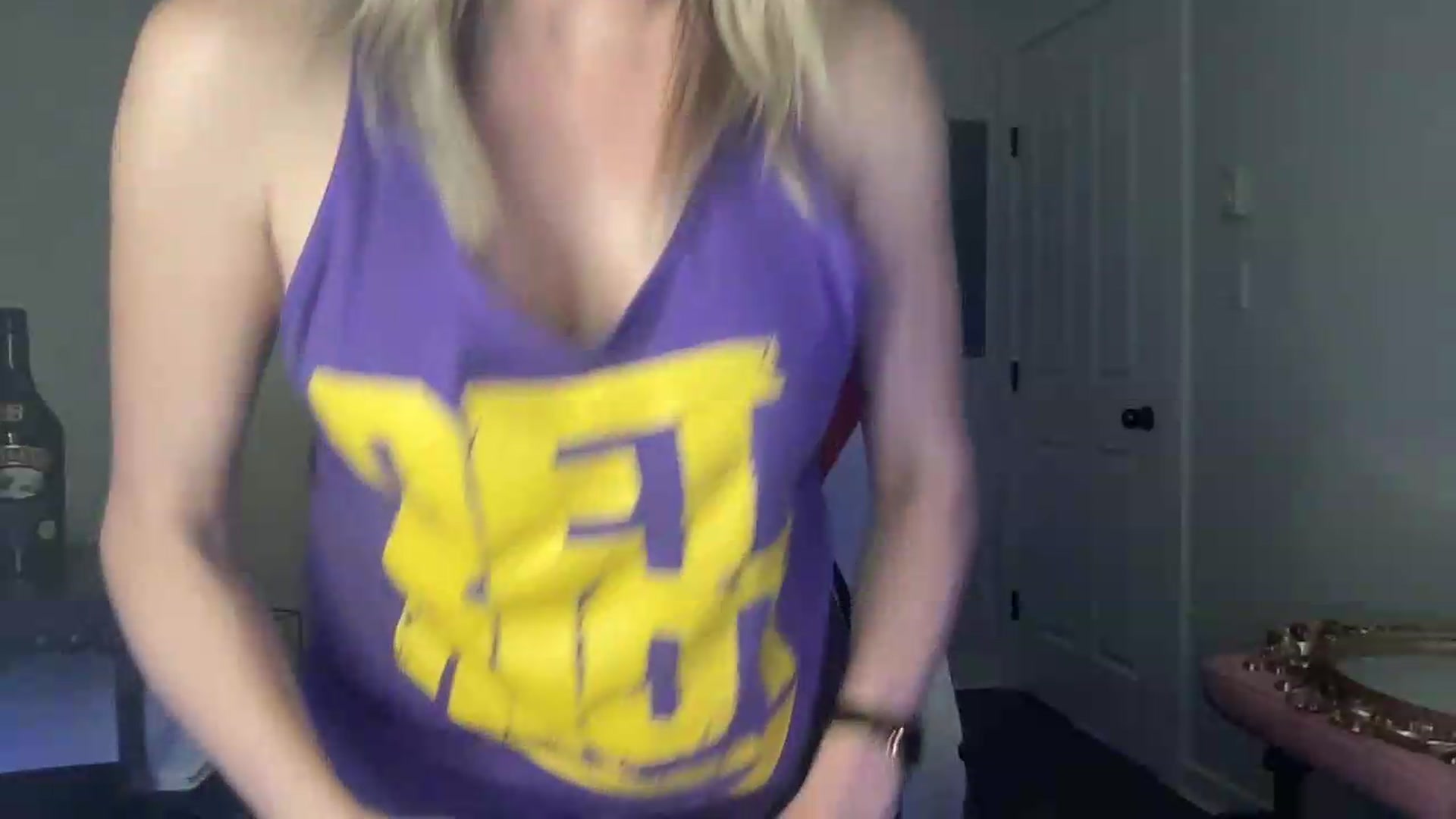 Gallery image thumbnail from Kennyxo's myfreecams stream on, 08/12/2026, 07:34 image 5 of 20