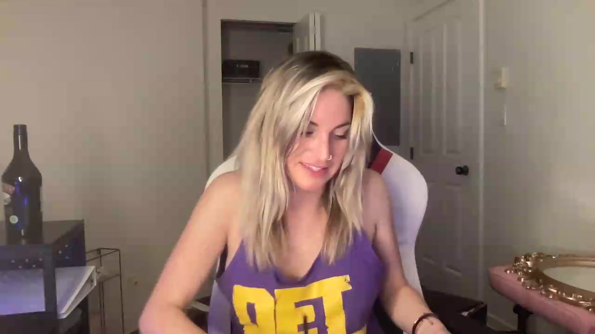 Gallery image thumbnail from Kennyxo's myfreecams stream on, 08/12/2026, 07:34 image 20 of 20