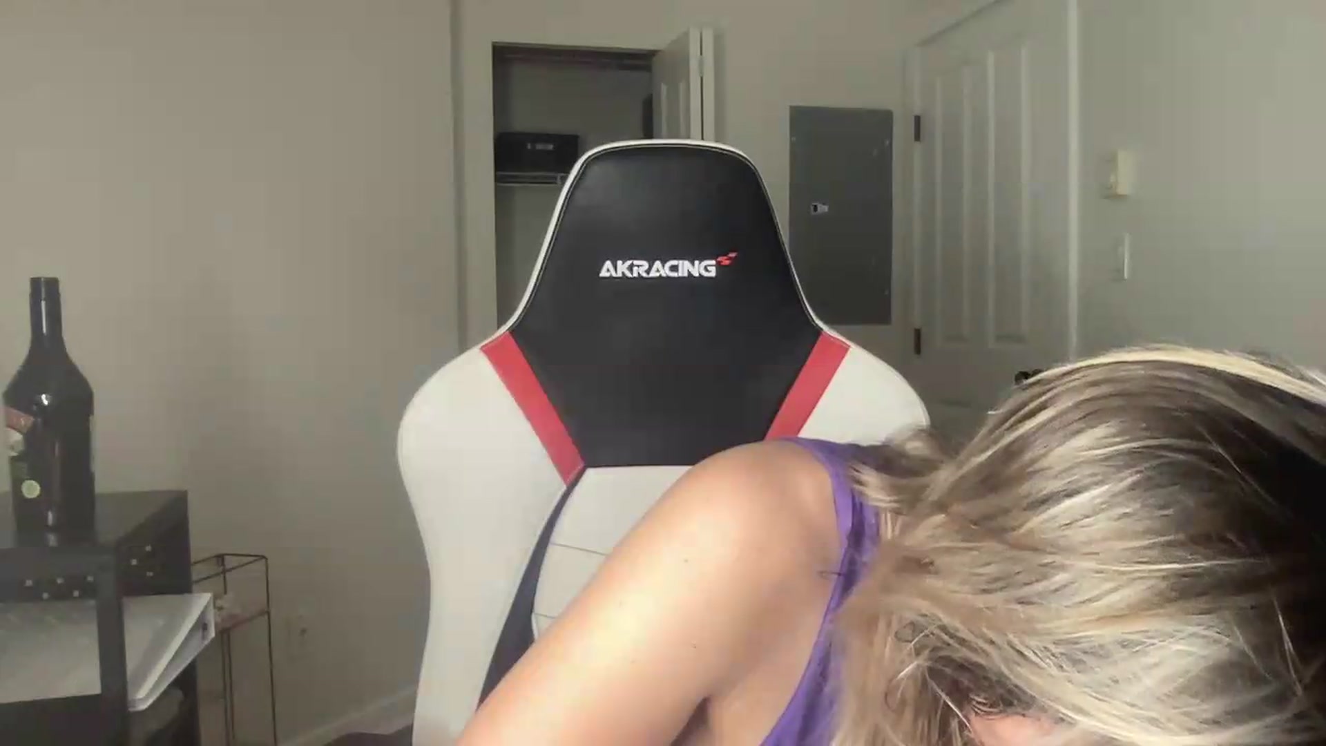 Gallery image thumbnail from Kennyxo's myfreecams stream on, 08/12/2026, 07:34 image 17 of 20