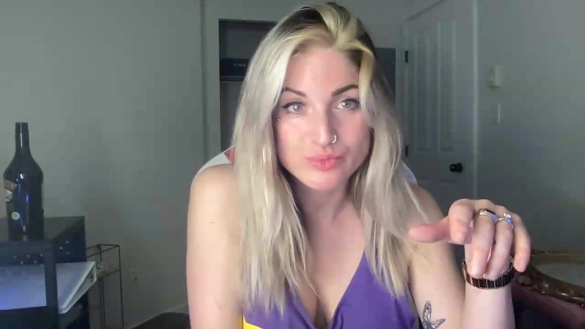 Gallery image thumbnail from Kennyxo's myfreecams stream on, 08/12/2026, 07:34 image 13 of 20