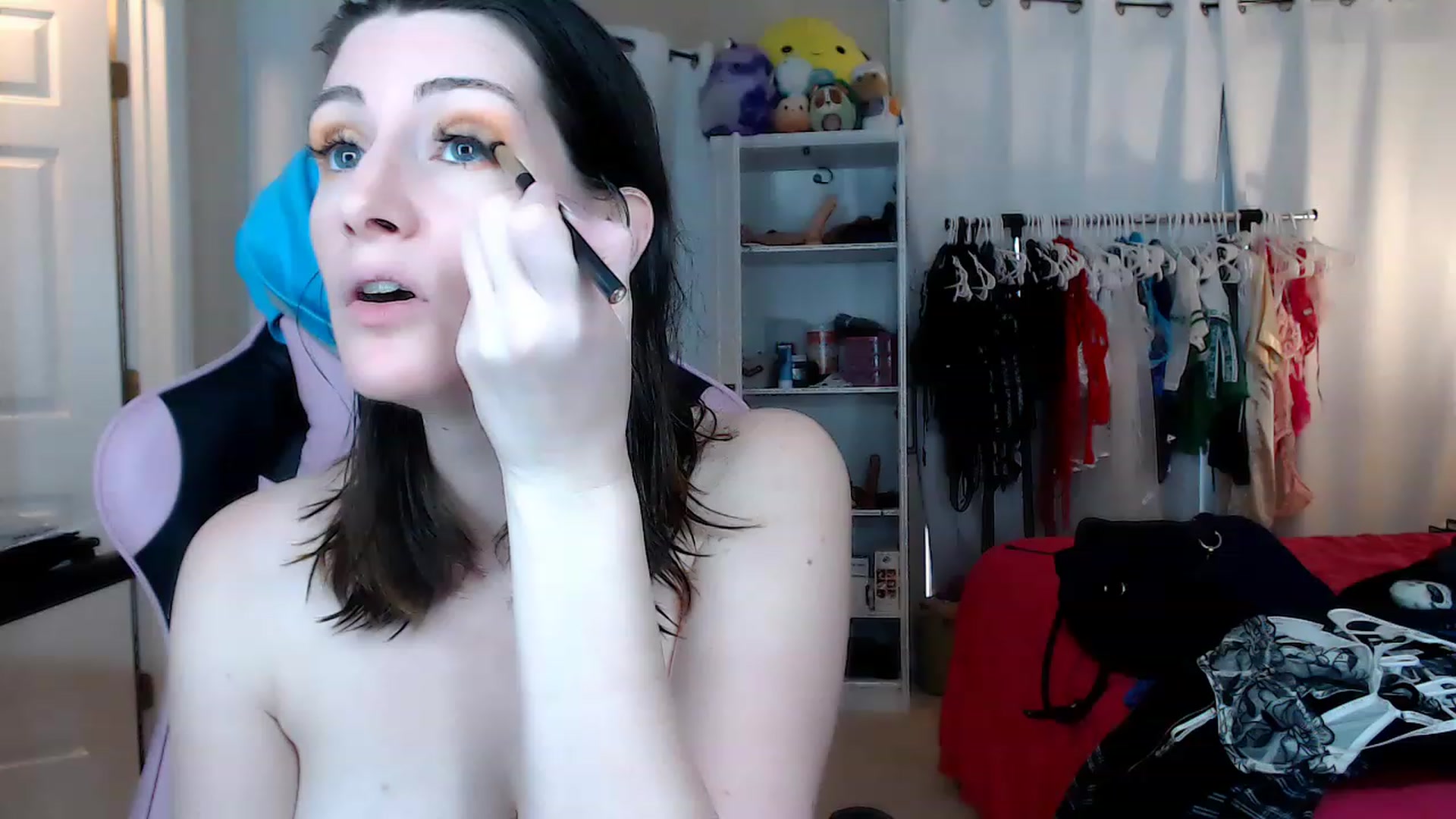 Gallery image thumbnail from KenzieCams's myfreecams stream on, 11/17/2022, 18:13 image 12 of 20