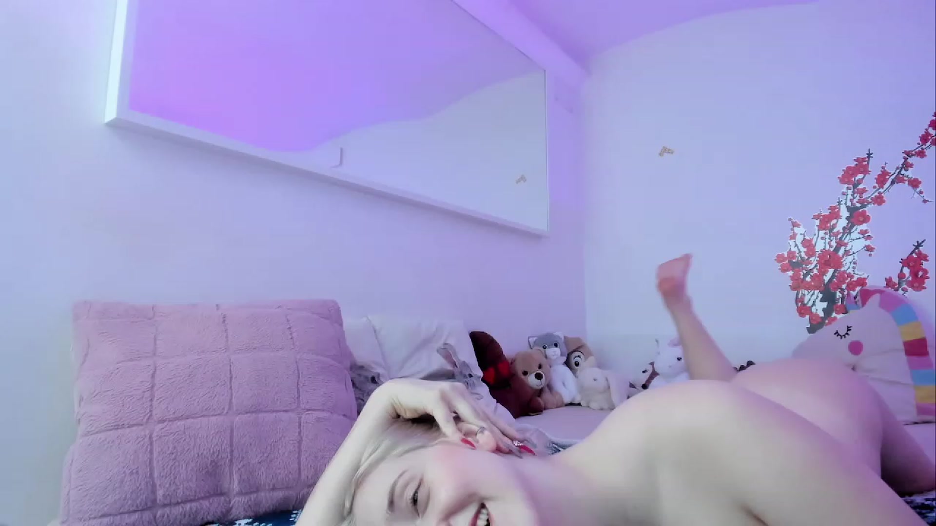 Gallery image thumbnail from KenzieDawton's myfreecams stream on, 03/16/2023, 20:57 image 19 of 20