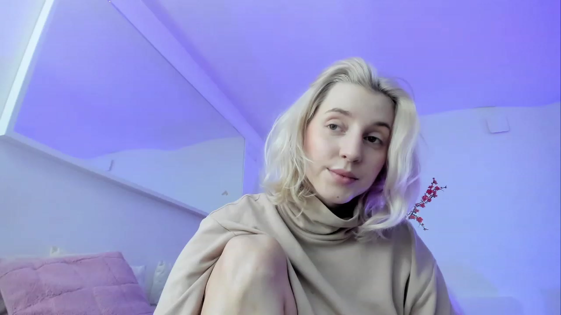 Gallery image thumbnail from KenzieDawton's myfreecams stream on, 04/16/2023, 19:53 image 14 of 20