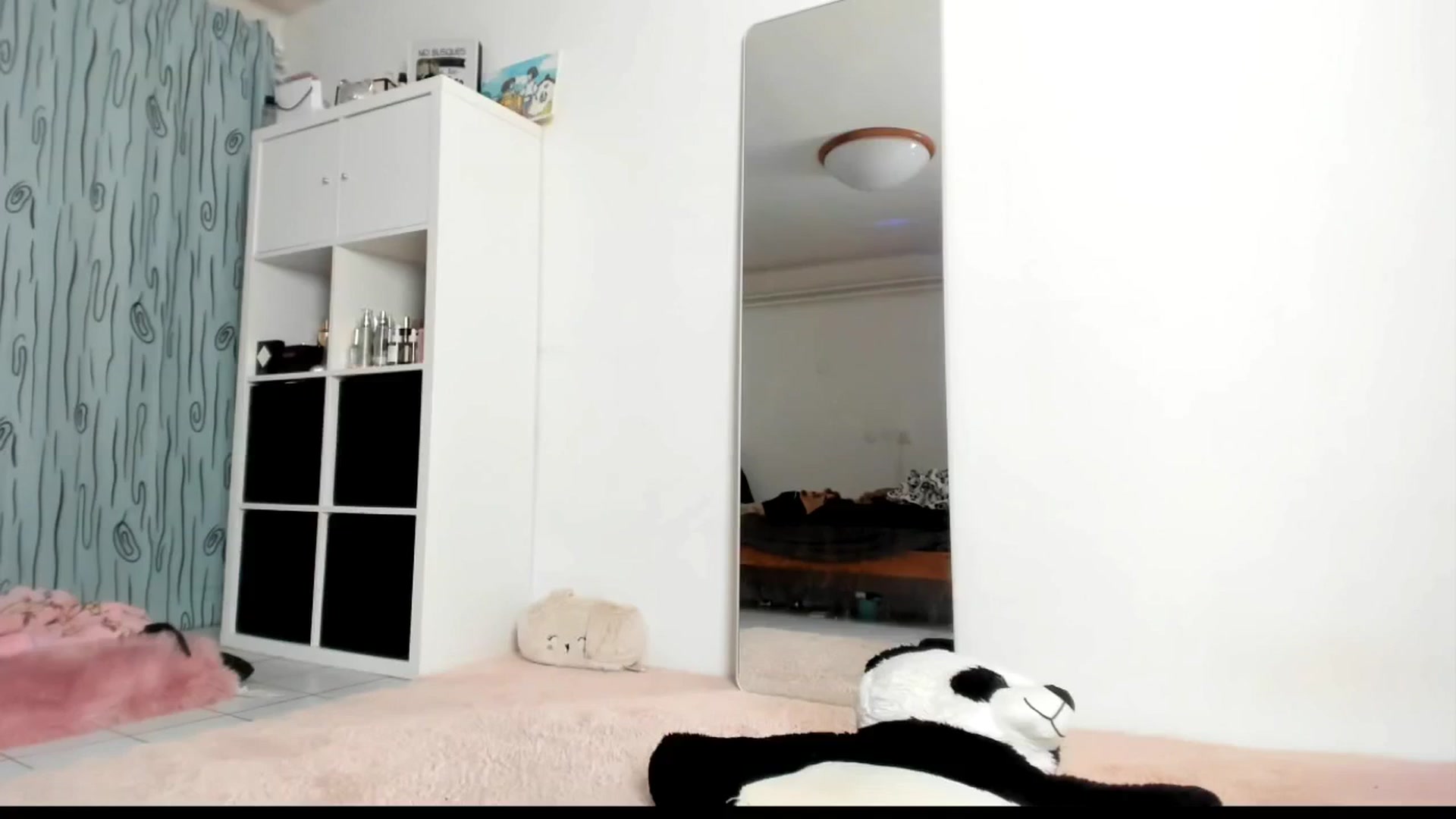 Gallery image thumbnail from KenzieDawton's myfreecams stream on, 03/29/2025, 10:12 image 16 of 20