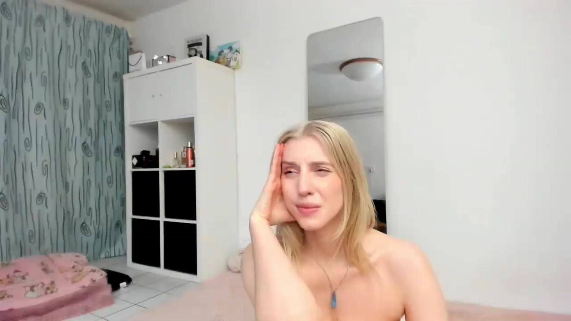 Gallery image thumbnail from KenzieDawton's myfreecams stream on, 05/16/2026, 20:31 image 13 of 20