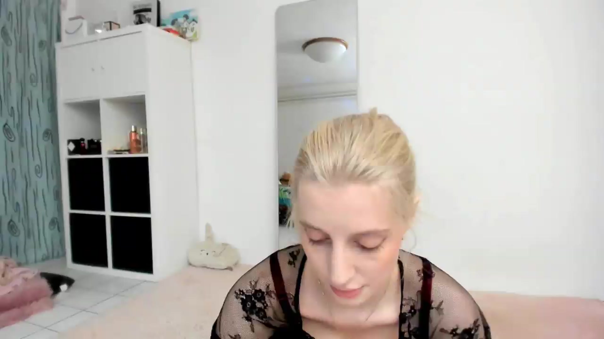Gallery image thumbnail from KenzieDawton's myfreecams stream on, 06/14/2026, 13:33 image 6 of 20