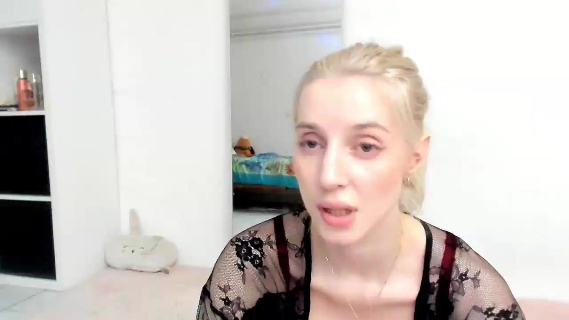 Gallery image thumbnail from KenzieDawton's myfreecams stream on, 06/14/2026, 13:33 image 15 of 20