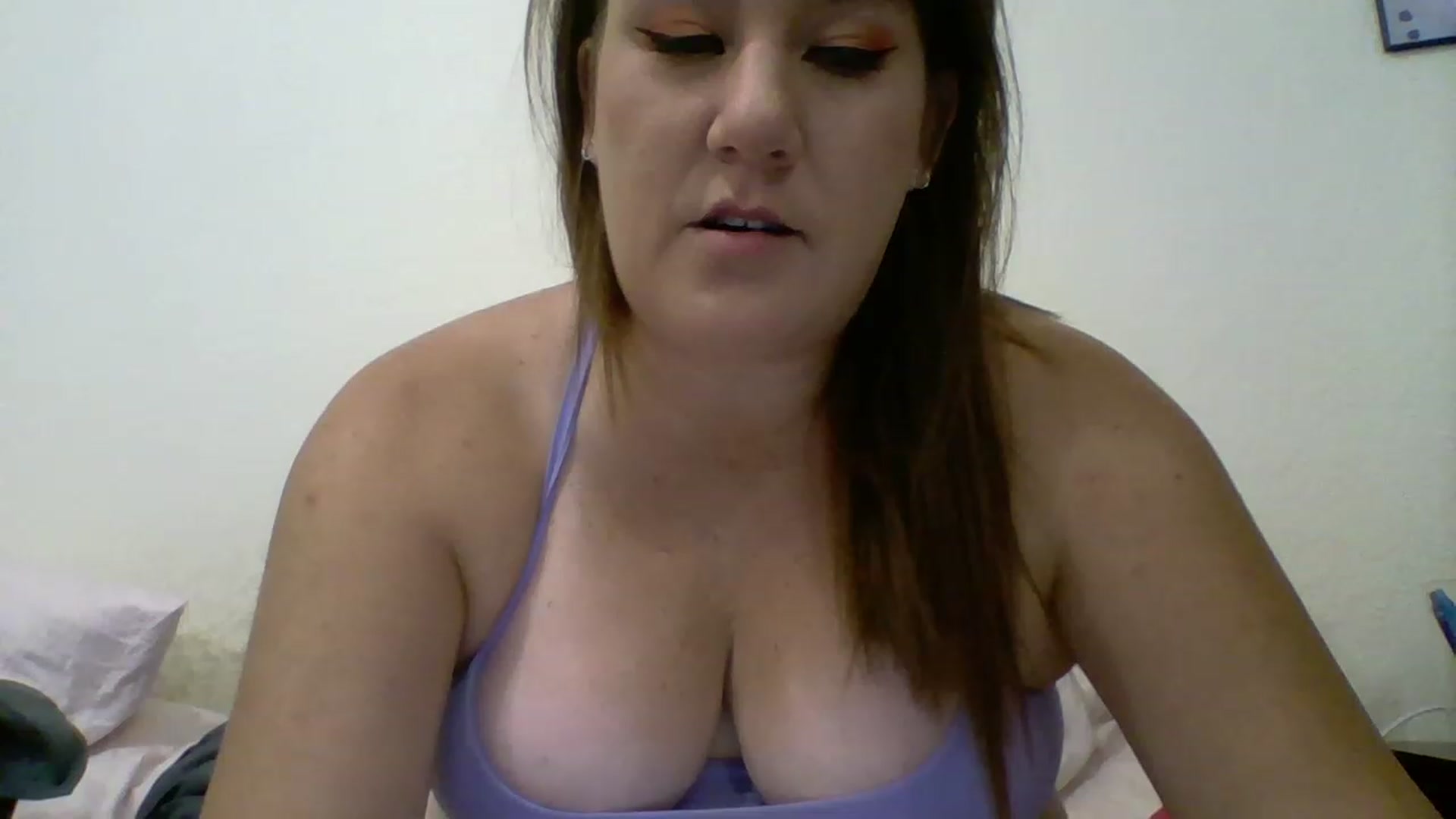 Gallery image thumbnail from Kenzie_leigh's myfreecams stream on, 12/07/2022, 19:51 image 3 of 20