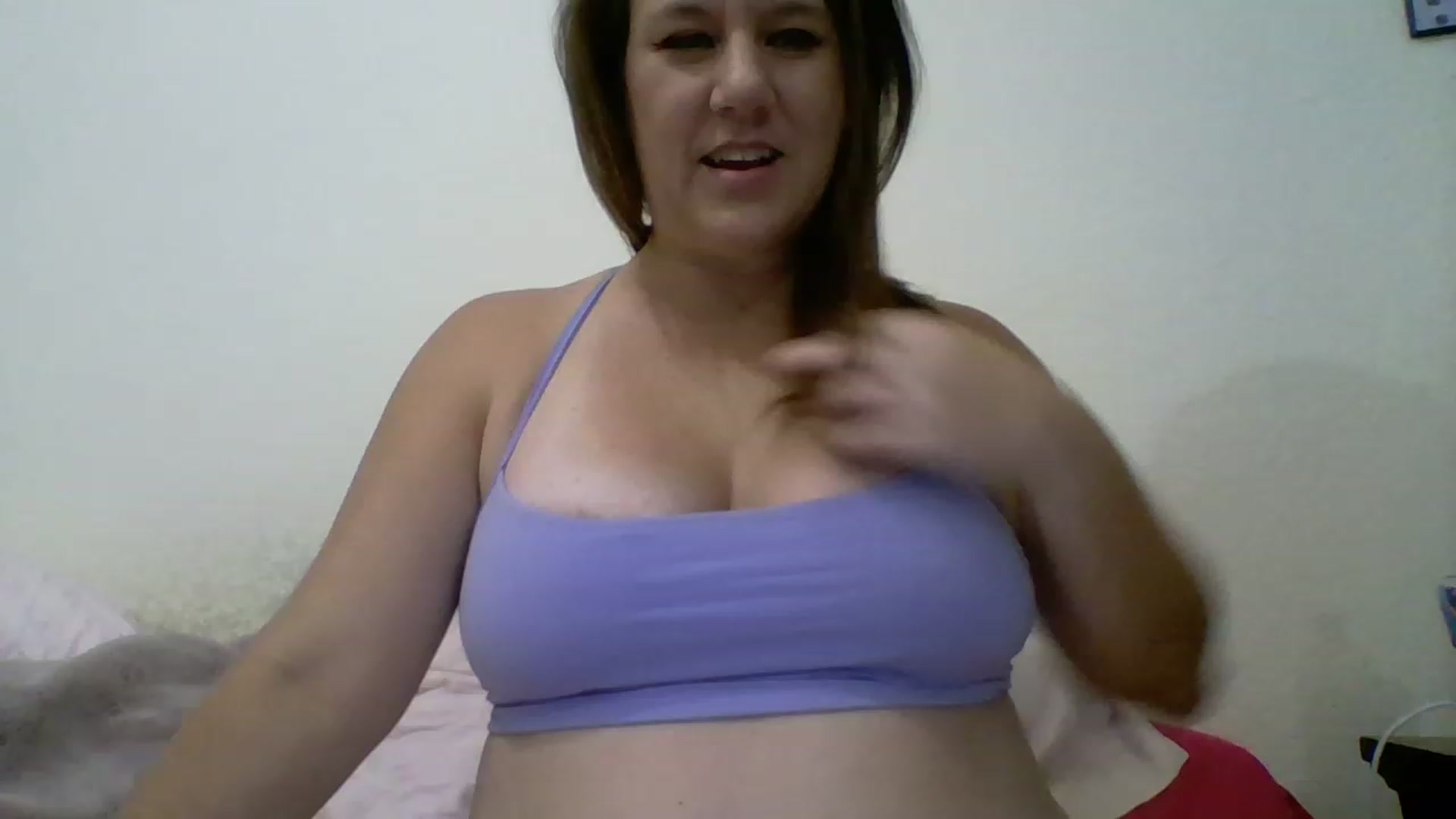 Gallery image thumbnail from Kenzie_leigh's myfreecams stream on, 12/07/2022, 20:37 image 6 of 20