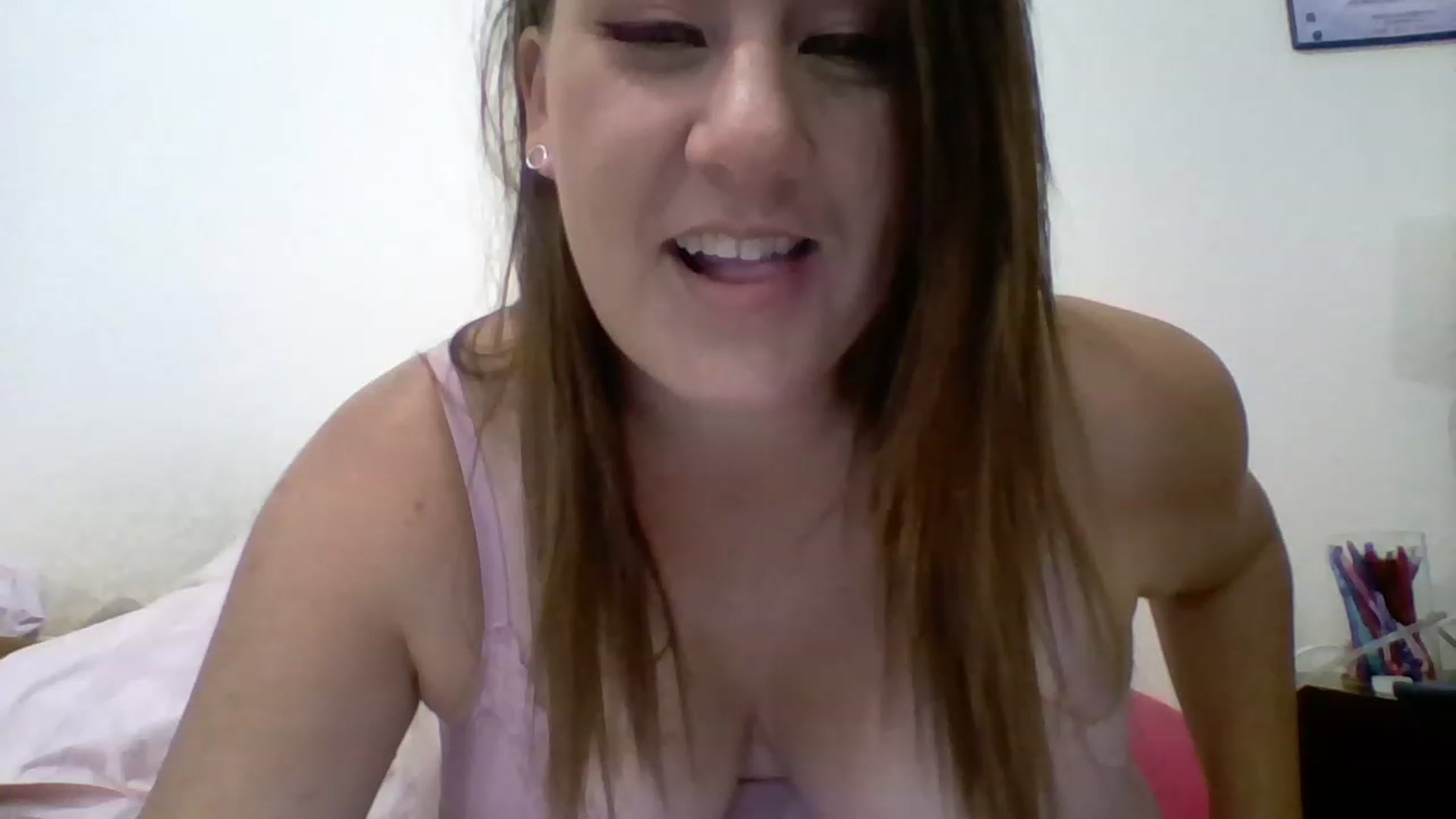 Gallery image thumbnail from Kenzie_leigh's myfreecams stream on, 12/08/2022, 20:41 image 19 of 20
