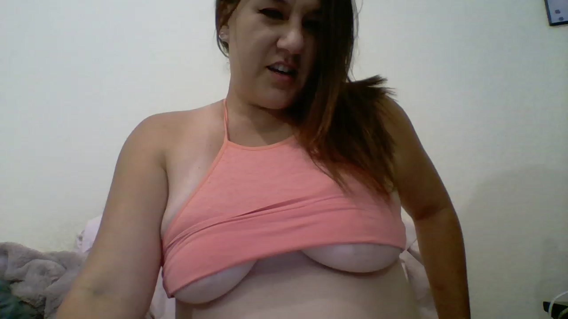 Gallery image thumbnail from Kenzie_leigh's myfreecams stream on, 12/09/2022, 21:41 image 4 of 20
