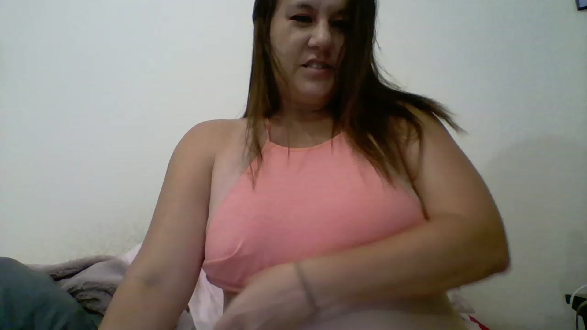 Gallery image thumbnail from Kenzie_leigh's myfreecams stream on, 12/09/2022, 21:41 image 18 of 20