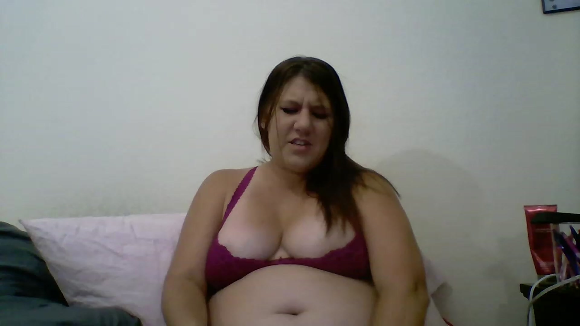 Gallery image thumbnail from Kenzie_leigh's myfreecams stream on, 12/10/2022, 20:11 image 2 of 20