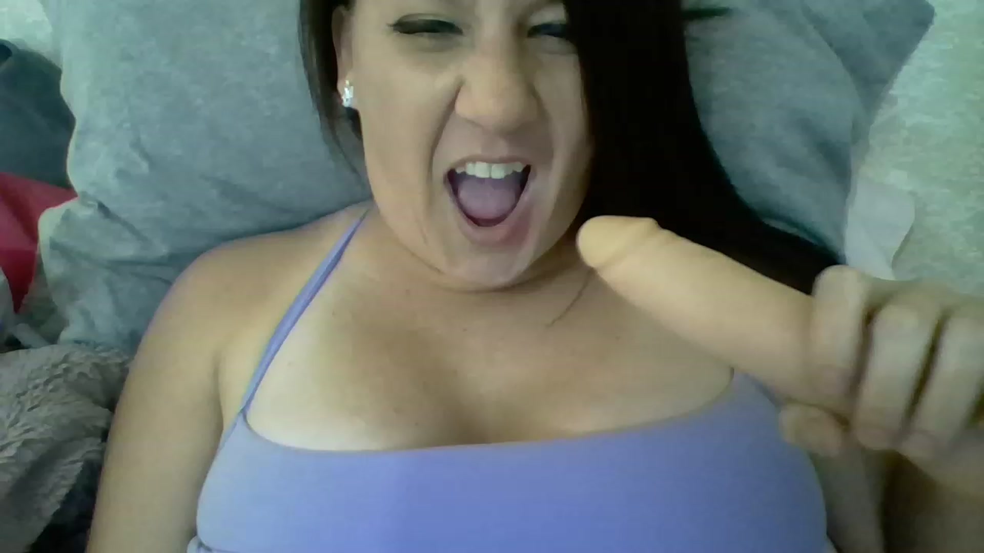 Gallery image thumbnail from Kenzie_leigh's myfreecams stream on, 12/11/2022, 21:11 image 5 of 20