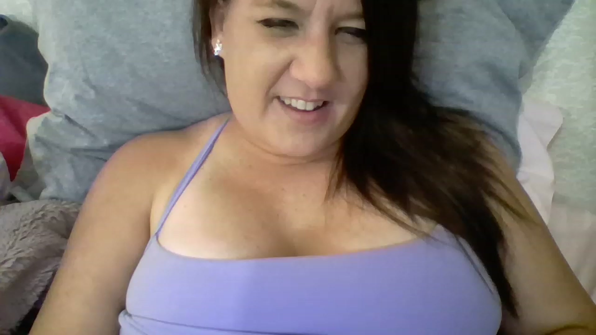 Gallery image thumbnail from Kenzie_leigh's myfreecams stream on, 12/11/2022, 21:11 image 6 of 20