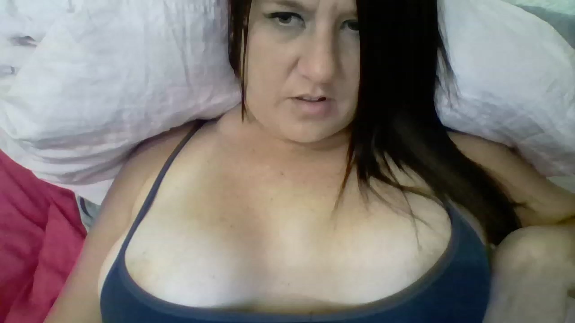 Gallery image thumbnail from Kenzie_leigh's myfreecams stream on, 12/12/2022, 22:02 image 13 of 20