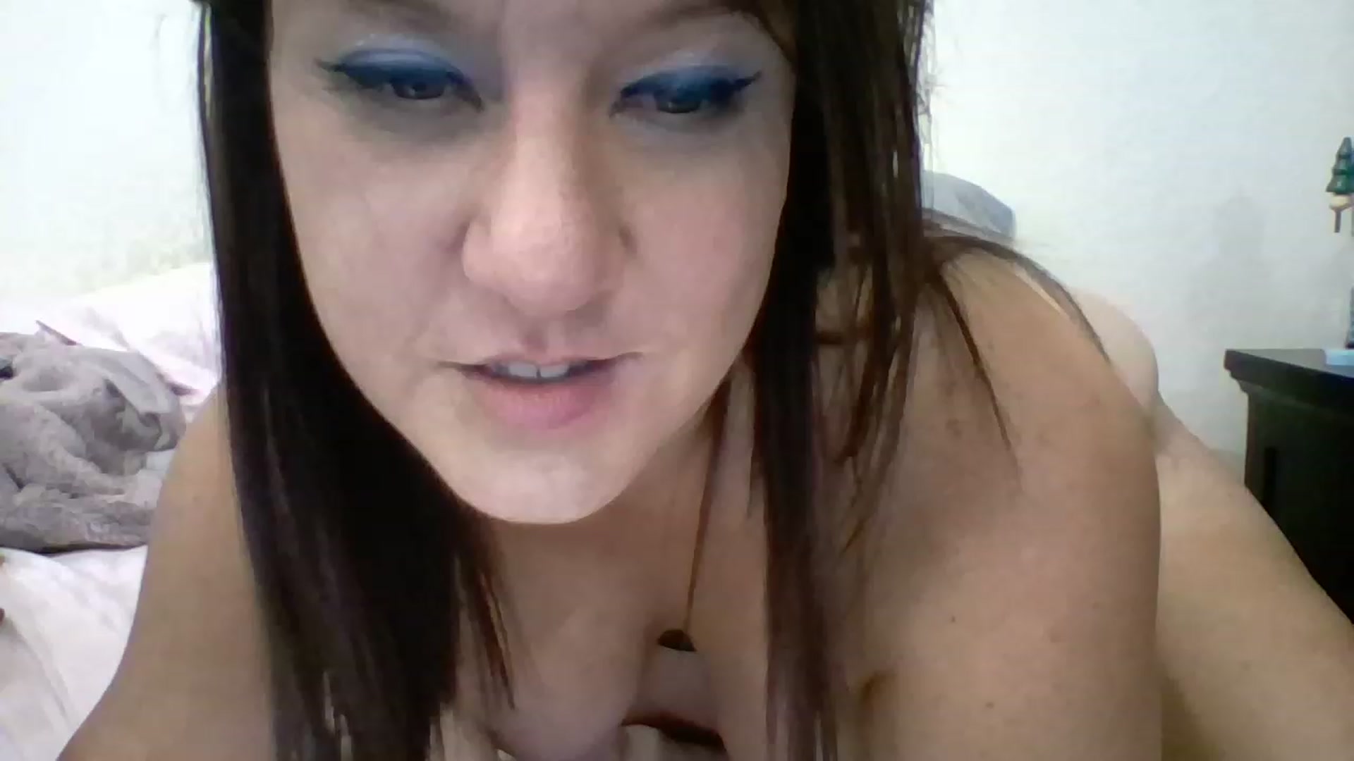 Gallery image thumbnail from Kenzie_leigh's myfreecams stream on, 12/13/2022, 24:02 image 5 of 20