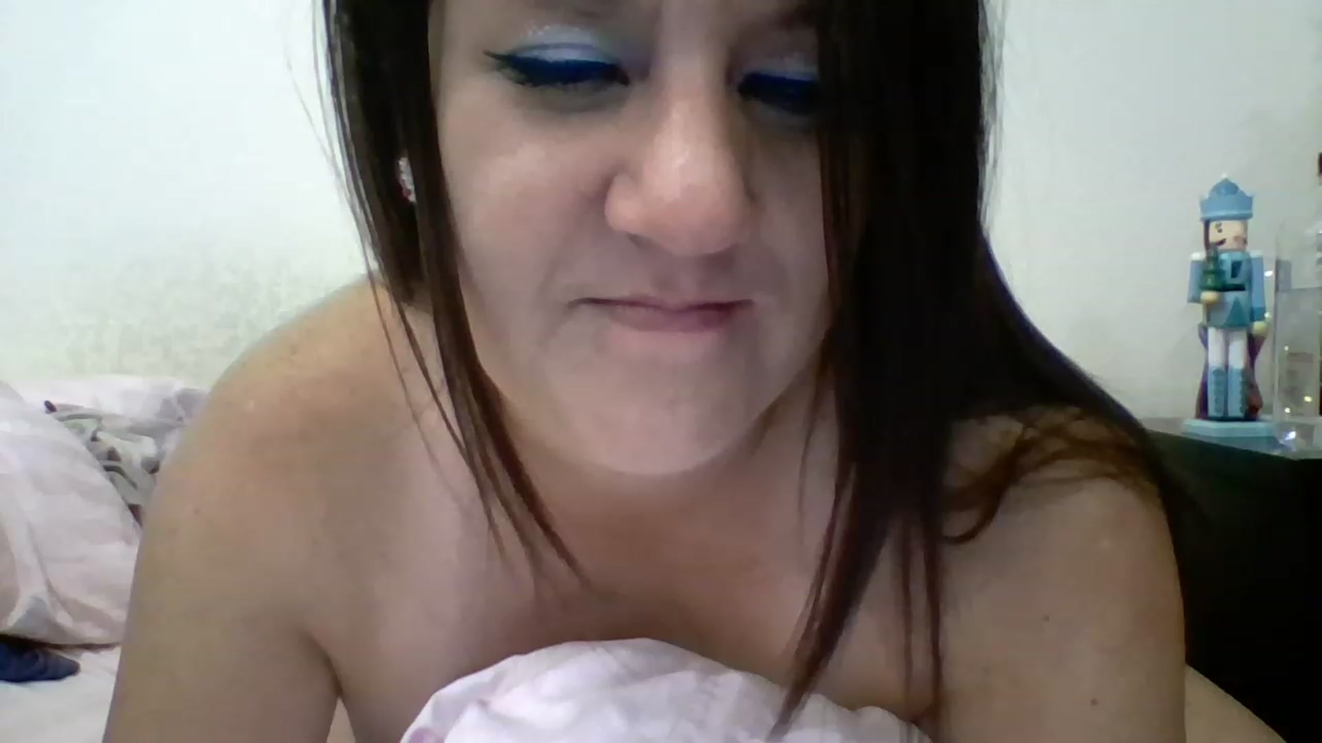 Gallery image thumbnail from Kenzie_leigh's myfreecams stream on, 12/13/2022, 24:02 image 20 of 20