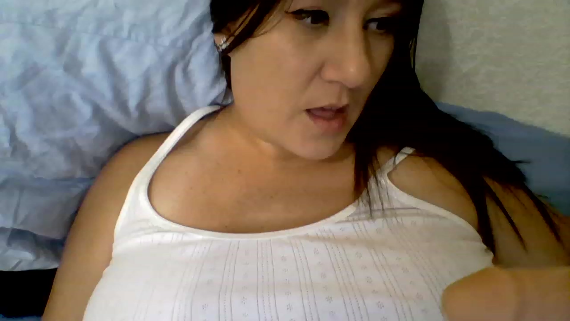 Gallery image thumbnail from Kenzie_leigh's myfreecams stream on, 12/20/2022, 18:33 image 20 of 20