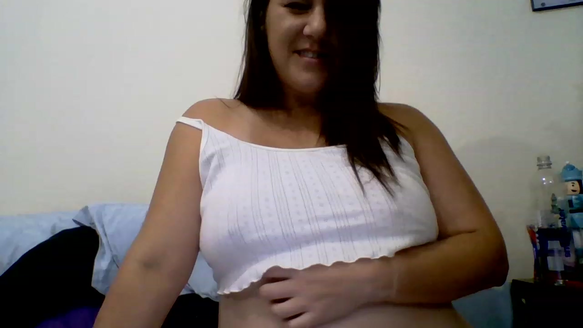 Gallery image thumbnail from Kenzie_leigh's myfreecams stream on, 12/20/2022, 19:03 image 18 of 20