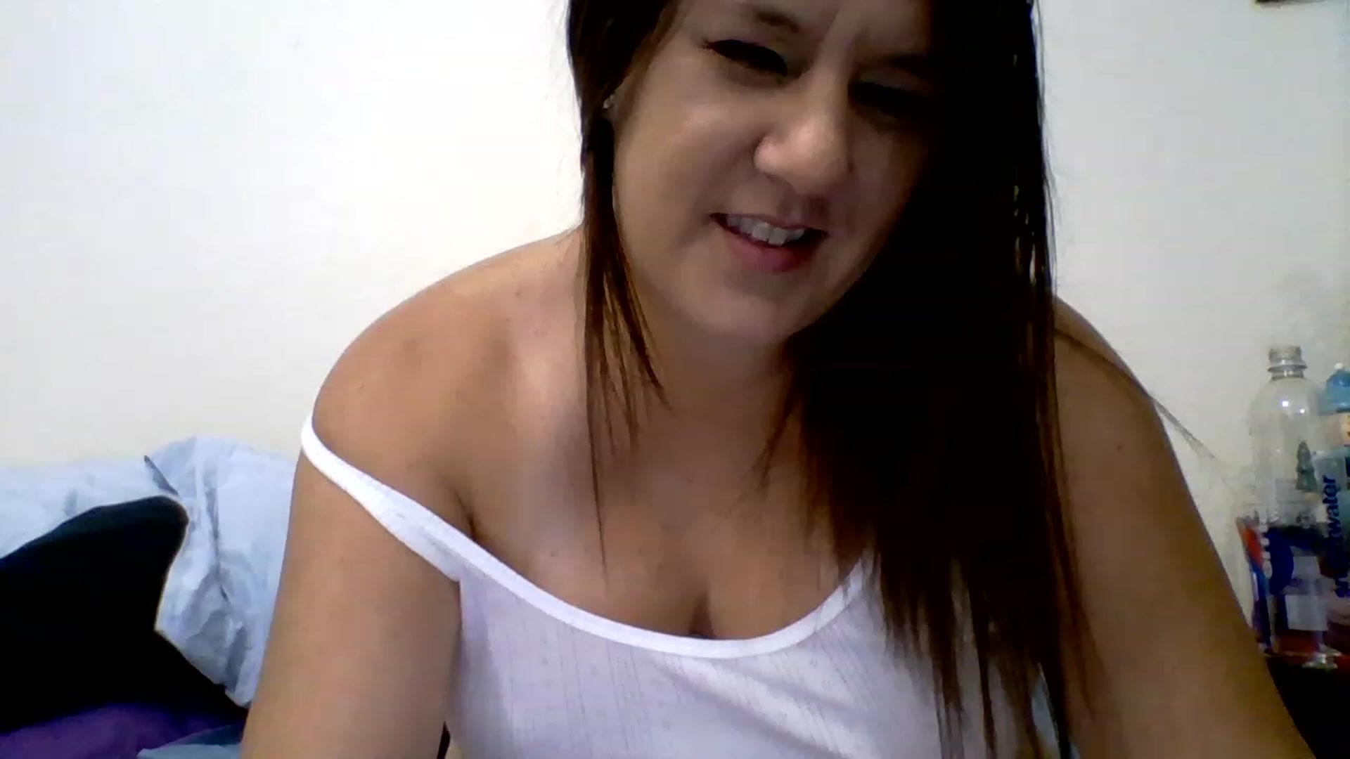 Gallery image thumbnail from Kenzie_leigh's myfreecams stream on, 12/20/2022, 19:03 image 9 of 20