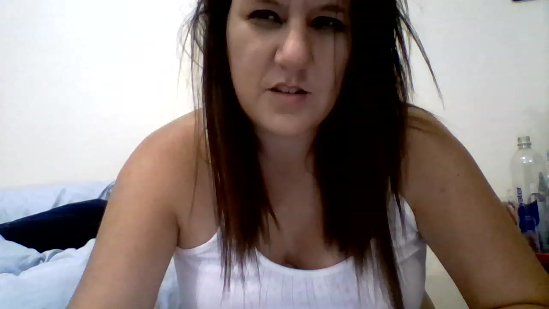 Gallery image thumbnail from Kenzie_leigh's myfreecams stream on, 12/20/2022, 23:03 image 17 of 20