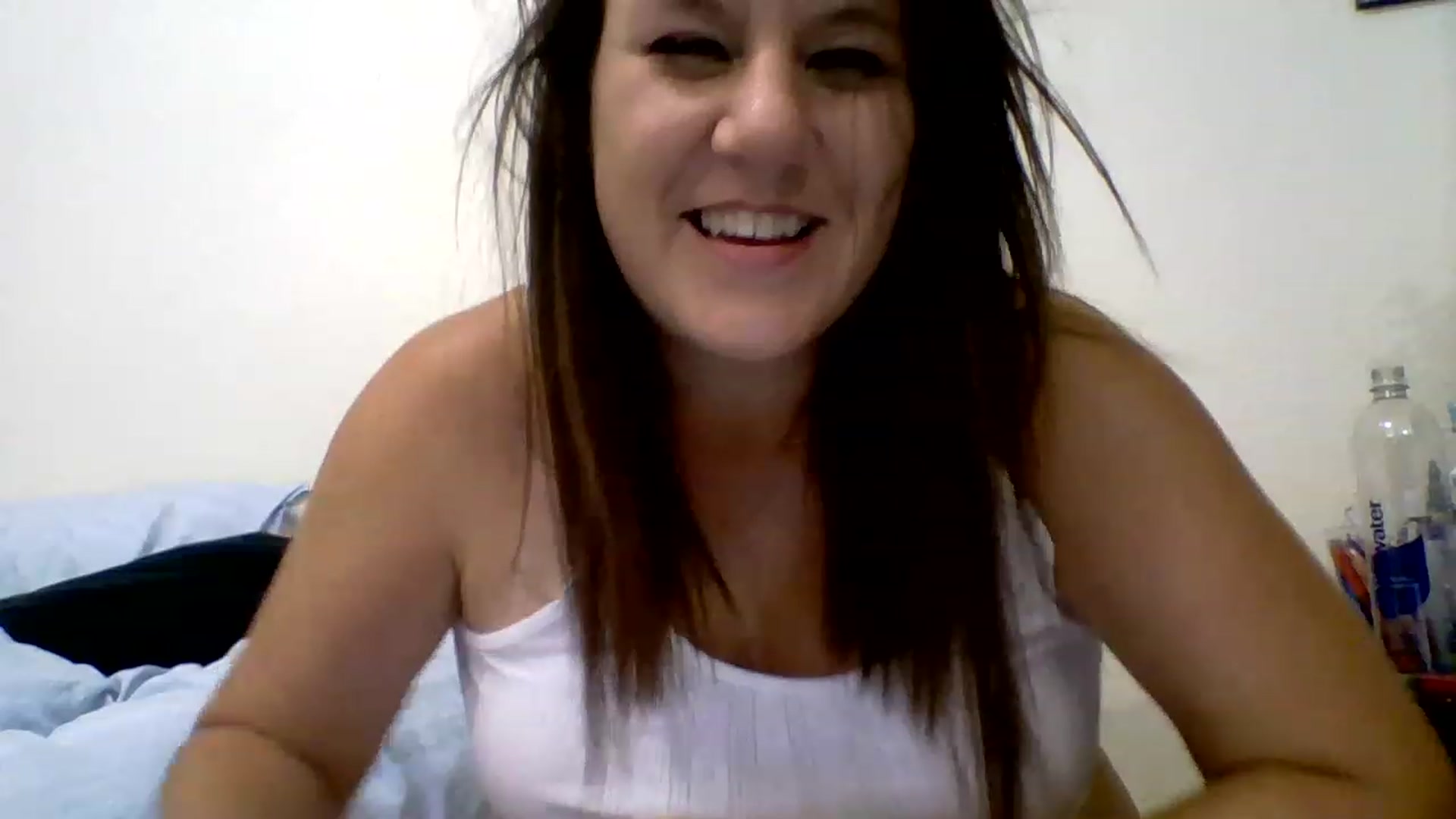 Gallery image thumbnail from Kenzie_leigh's myfreecams stream on, 12/20/2022, 23:03 image 16 of 20