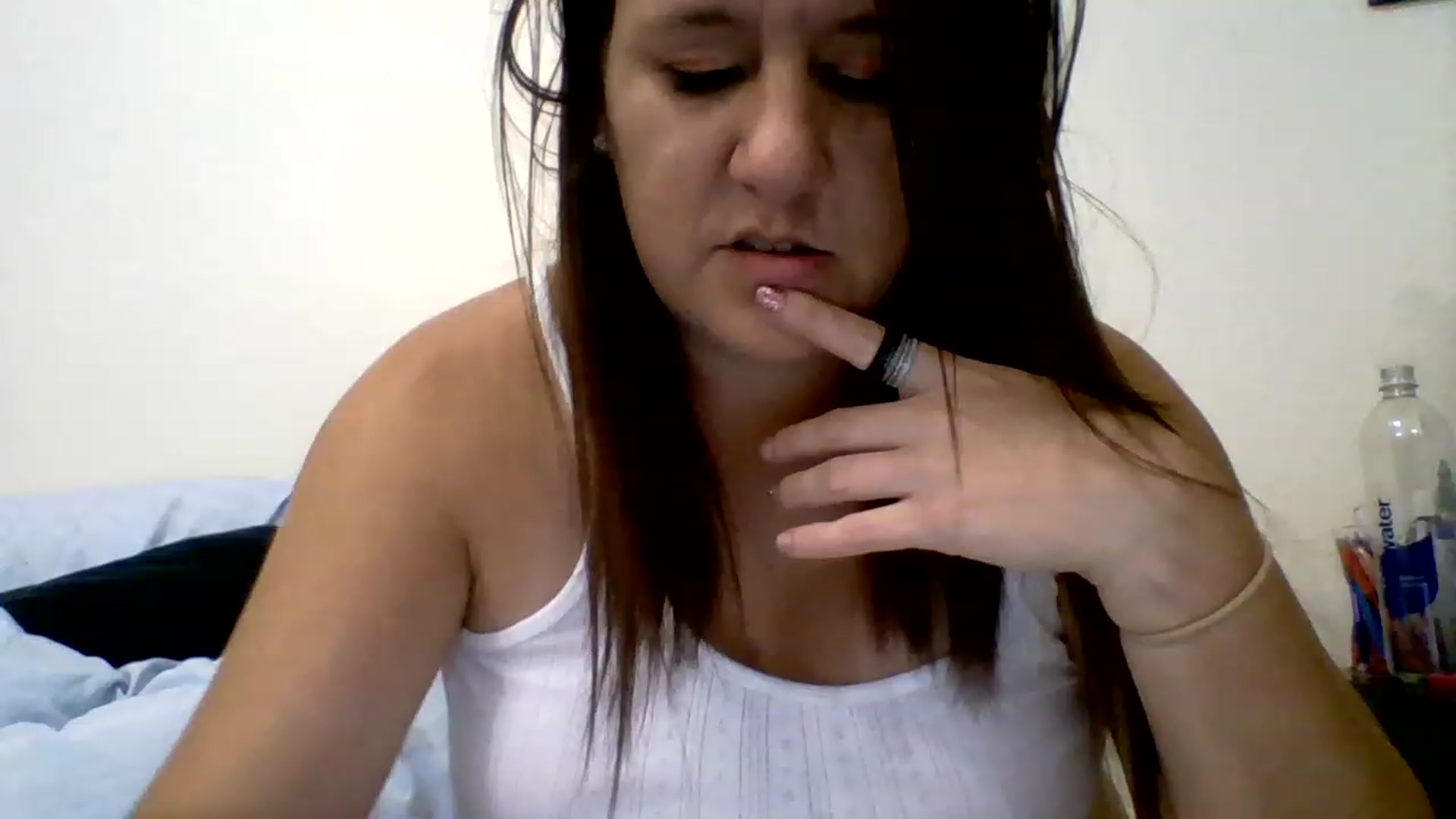 Gallery image thumbnail from Kenzie_leigh's myfreecams stream on, 12/20/2022, 23:03 image 13 of 20