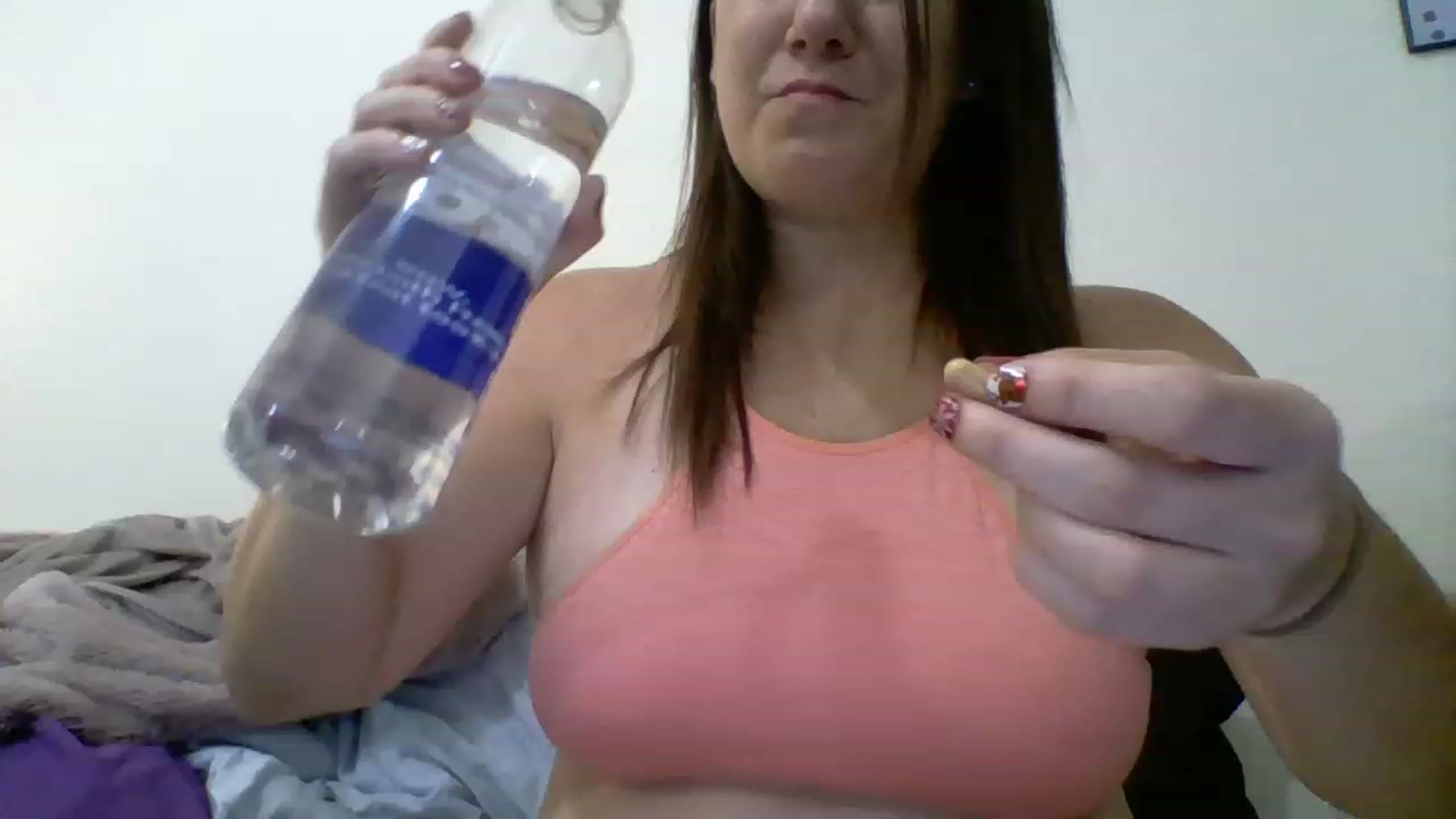 Gallery image thumbnail from Kenzie_leigh's myfreecams stream on, 12/30/2022, 20:01 image 12 of 20