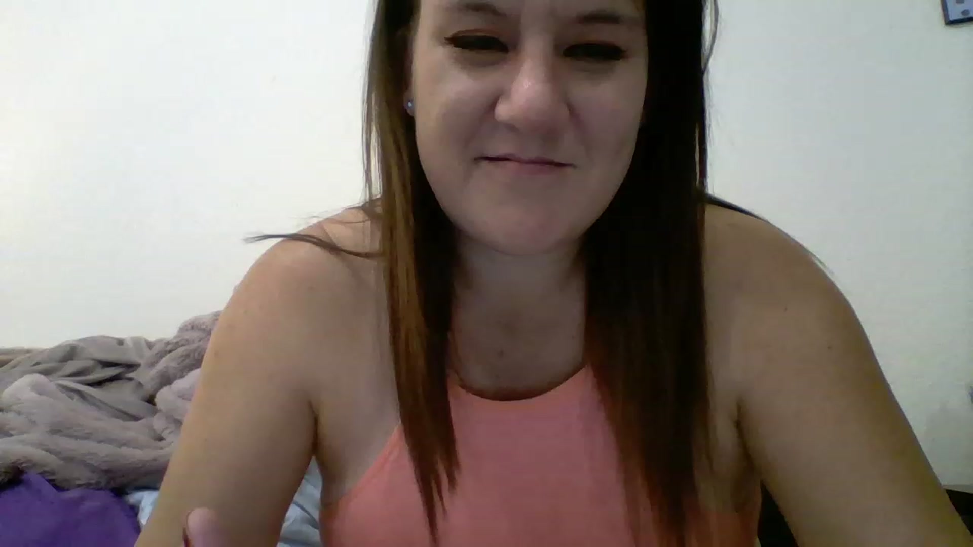 Gallery image thumbnail from Kenzie_leigh's myfreecams stream on, 12/30/2022, 20:01 image 15 of 20