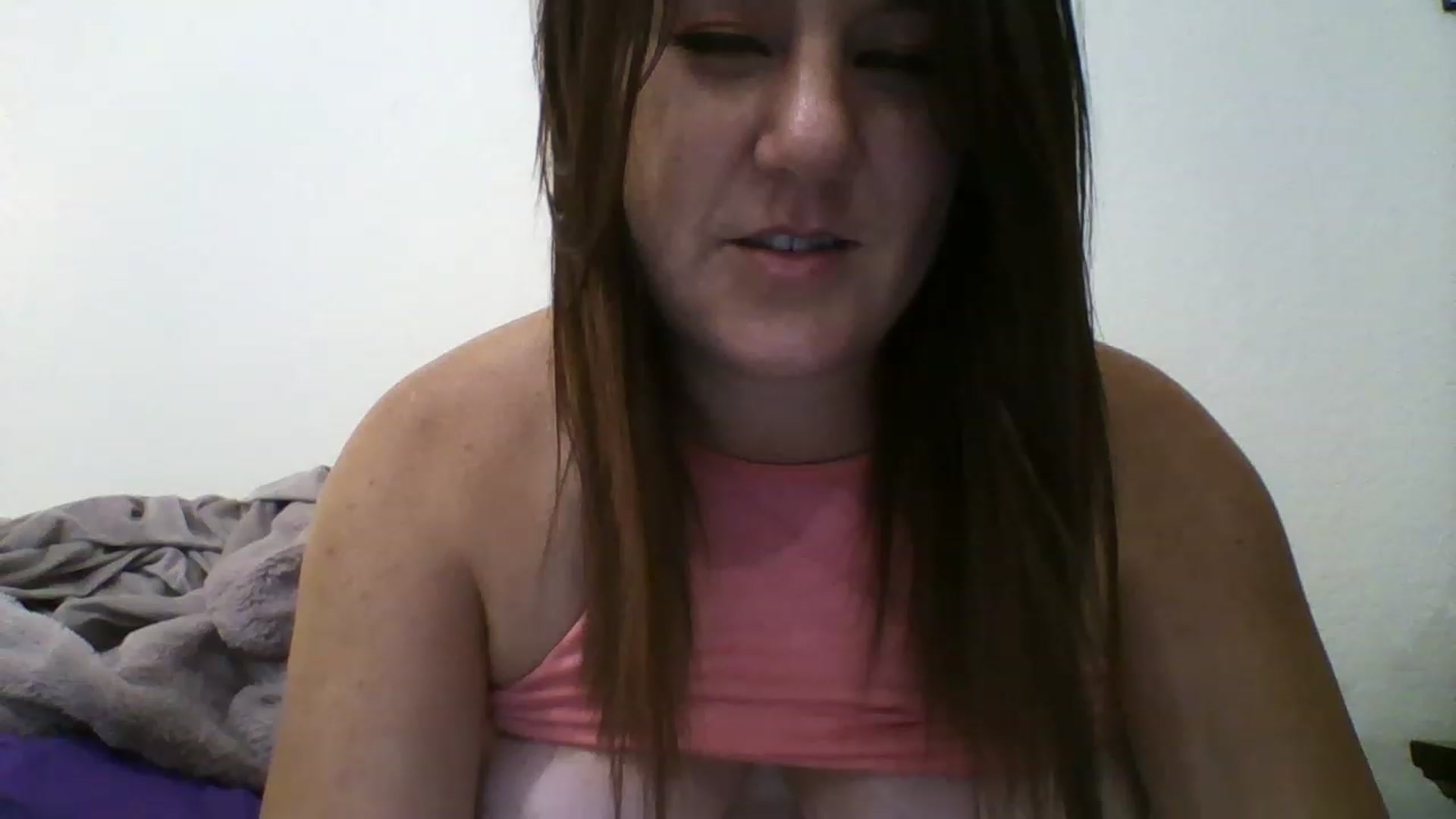 Gallery image thumbnail from Kenzie_leigh's myfreecams stream on, 12/30/2022, 22:23 image 7 of 20