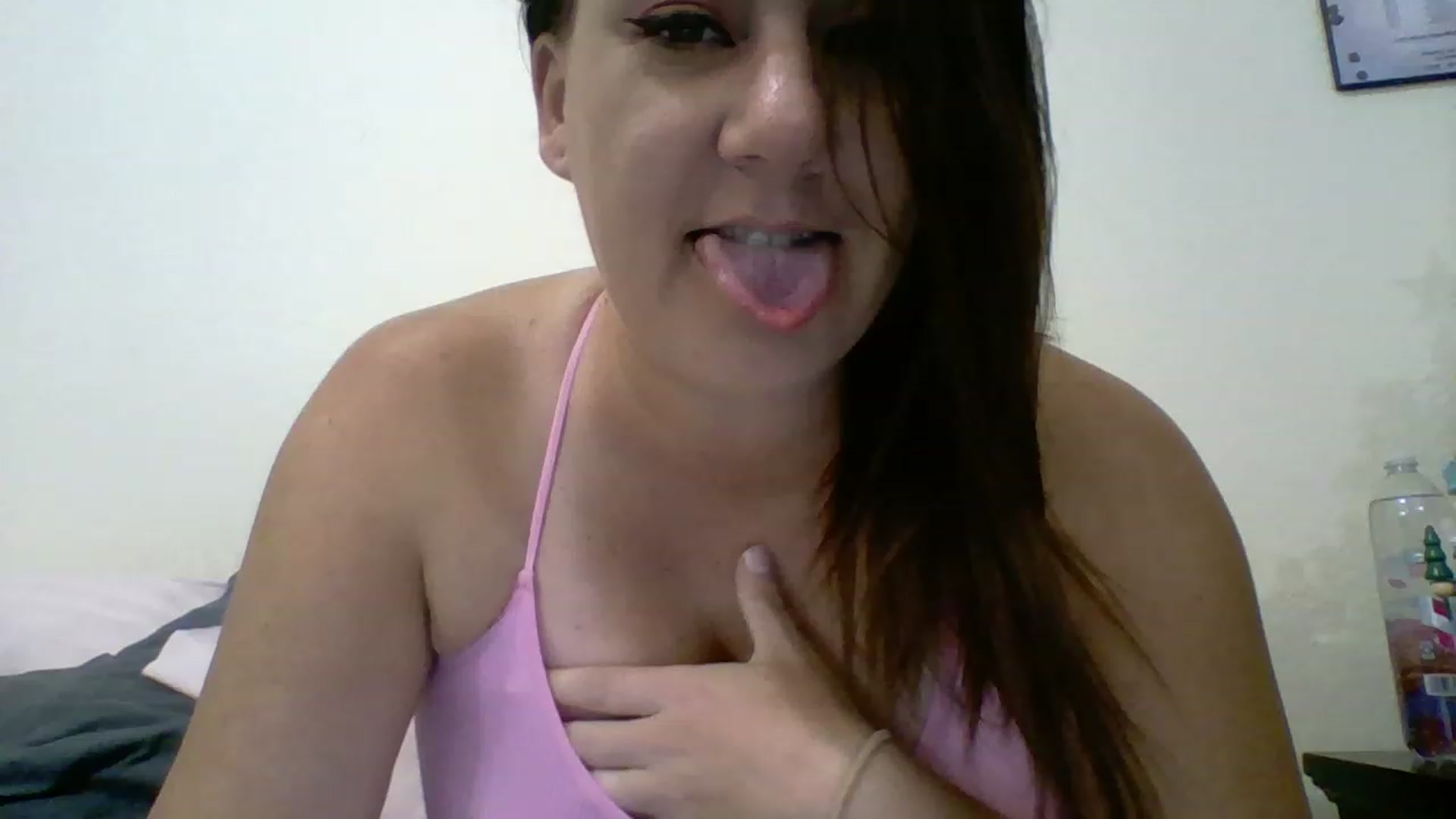 Gallery image thumbnail from Kenzie_leigh's myfreecams stream on, 01/03/2023, 19:57 image 13 of 20