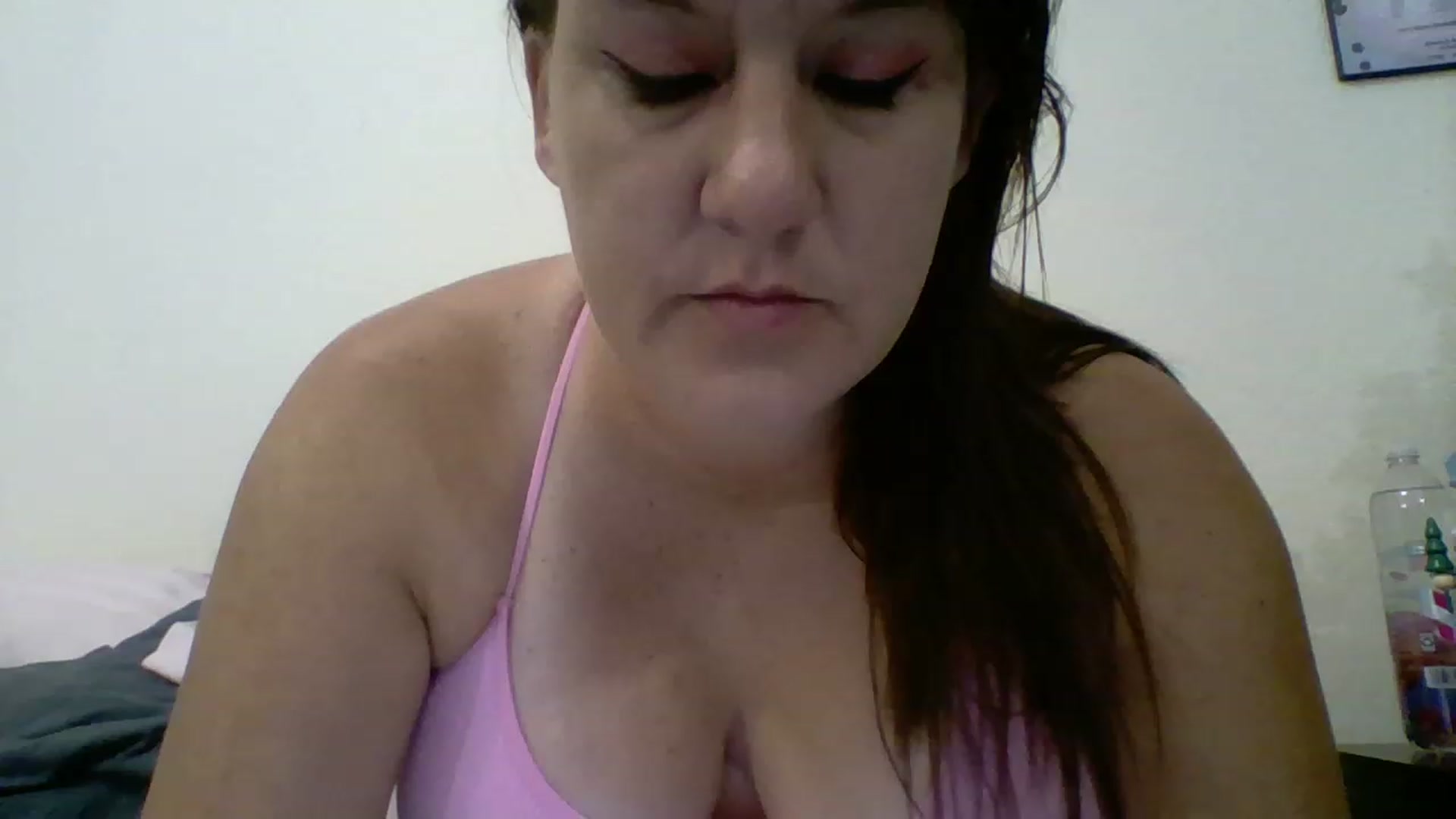 Gallery image thumbnail from Kenzie_leigh's myfreecams stream on, 01/03/2023, 19:57 image 19 of 20